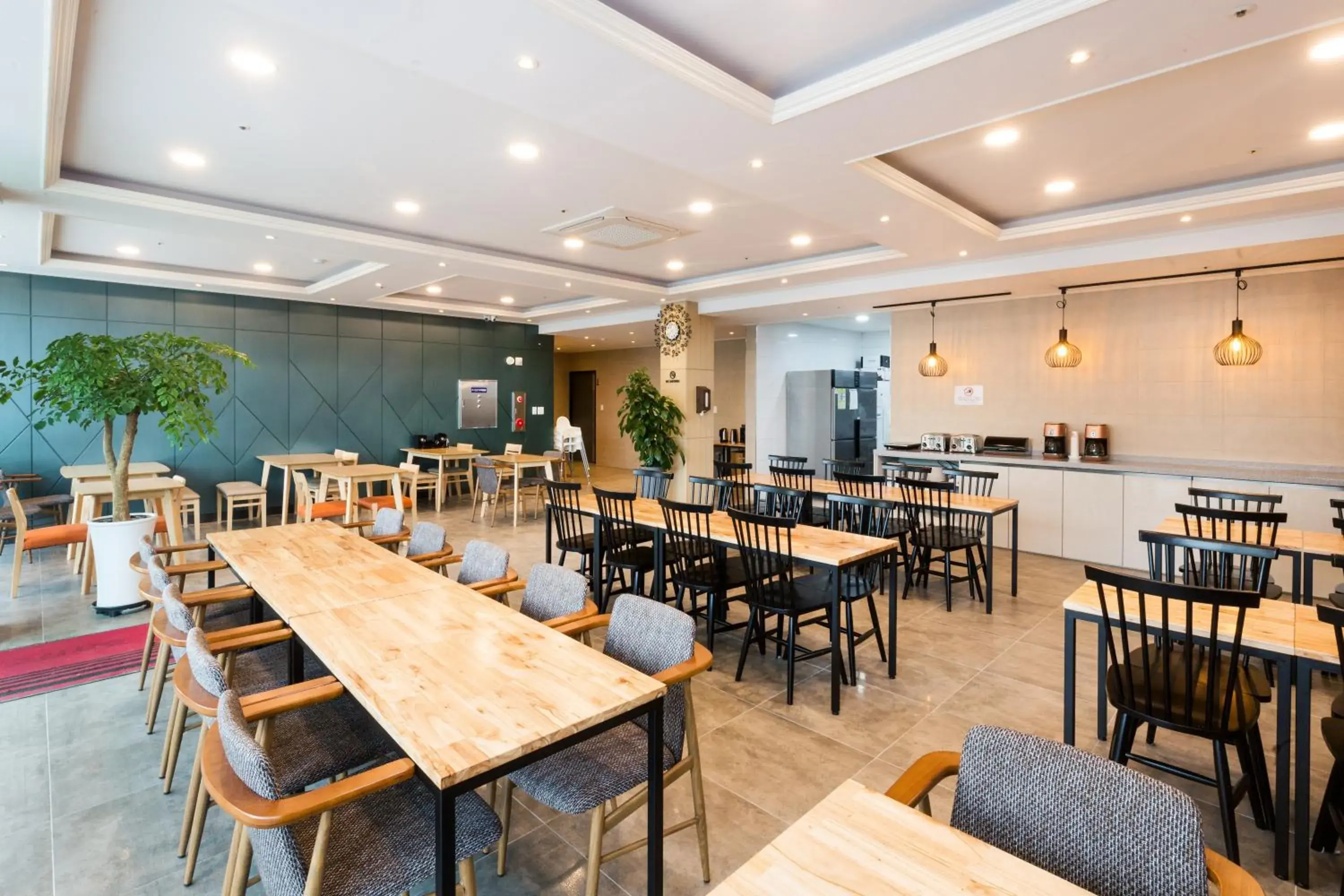 Restaurant/places to eat in Ocean Square Resort Restaurant/places to eat in Ocean Square Resort
