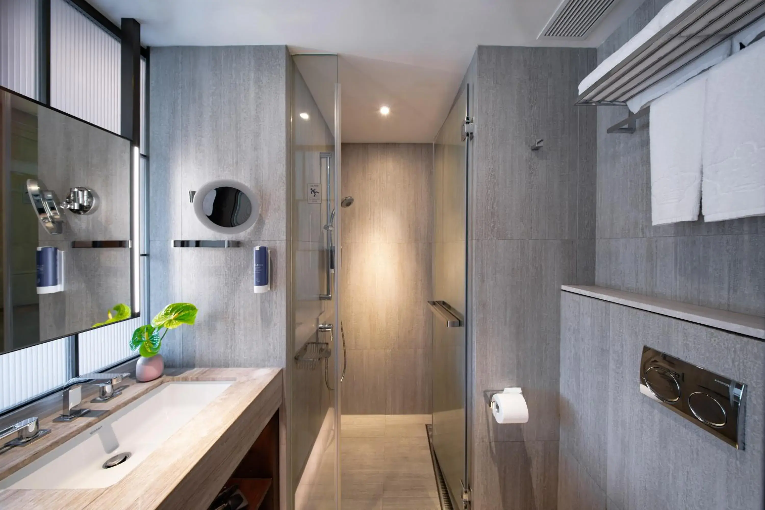 Deluxe Plus Room in The Emperor Hotel Deluxe Plus Room in The Emperor Hotel