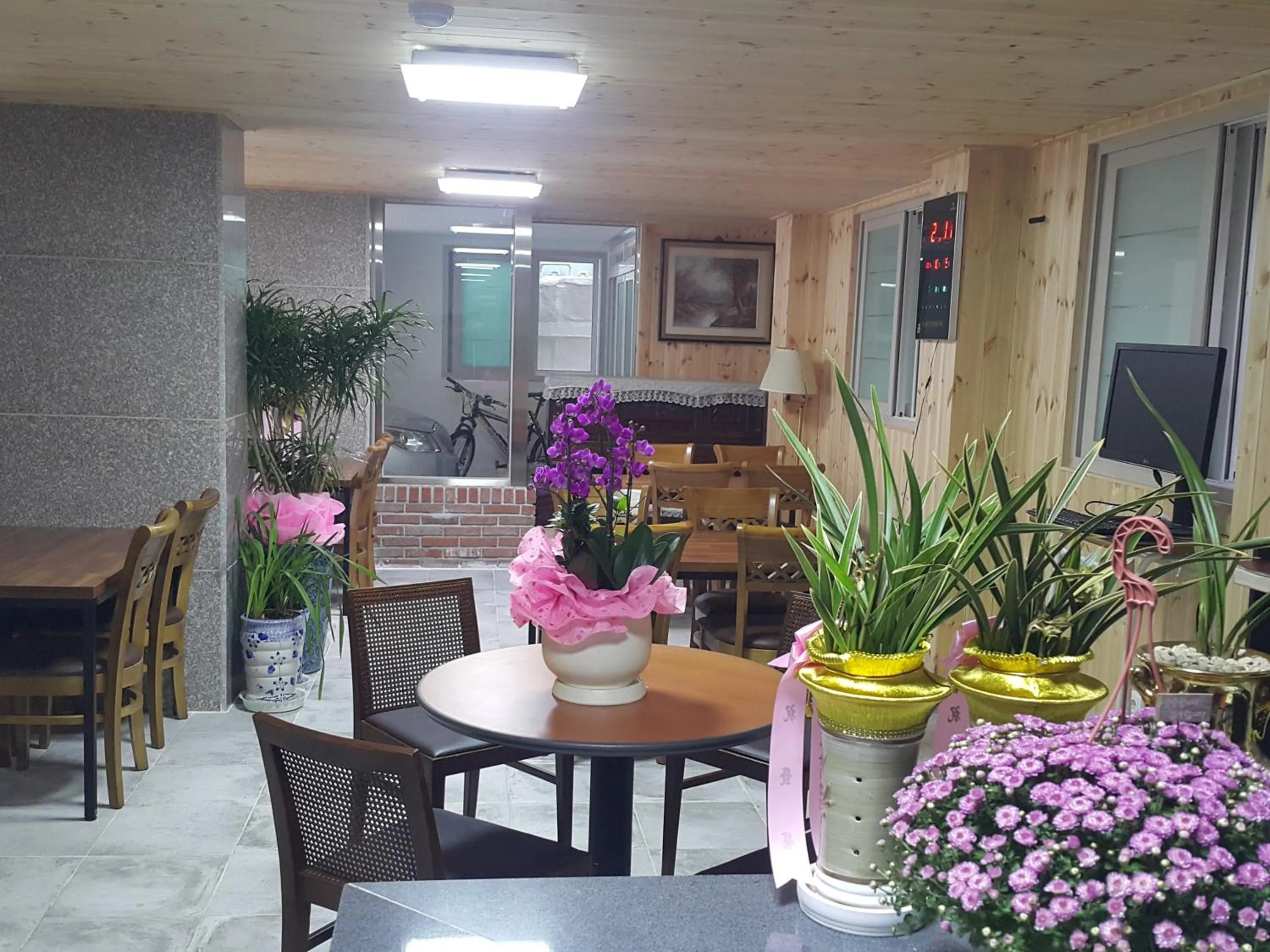 Dining area in Guest House Manna