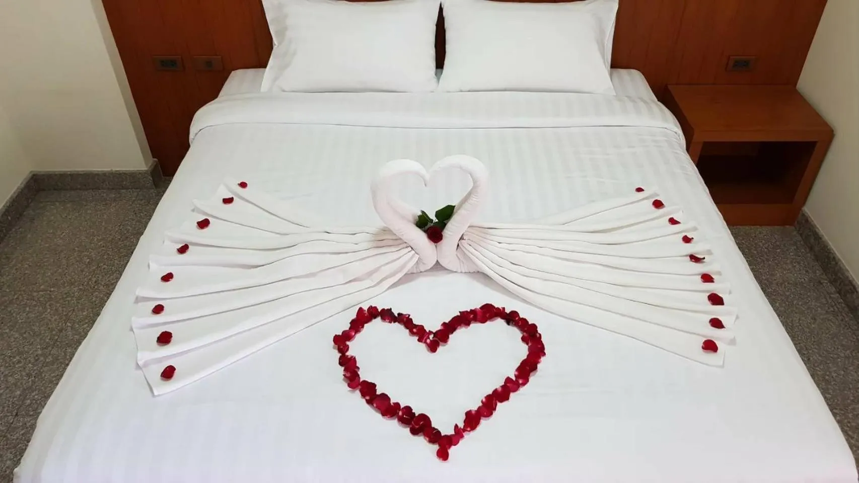 Bed in The Route Sriracha Hotel And Residence