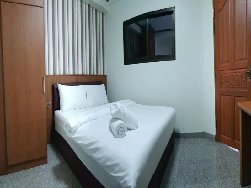 Bed in The Route Sriracha Hotel And Residence