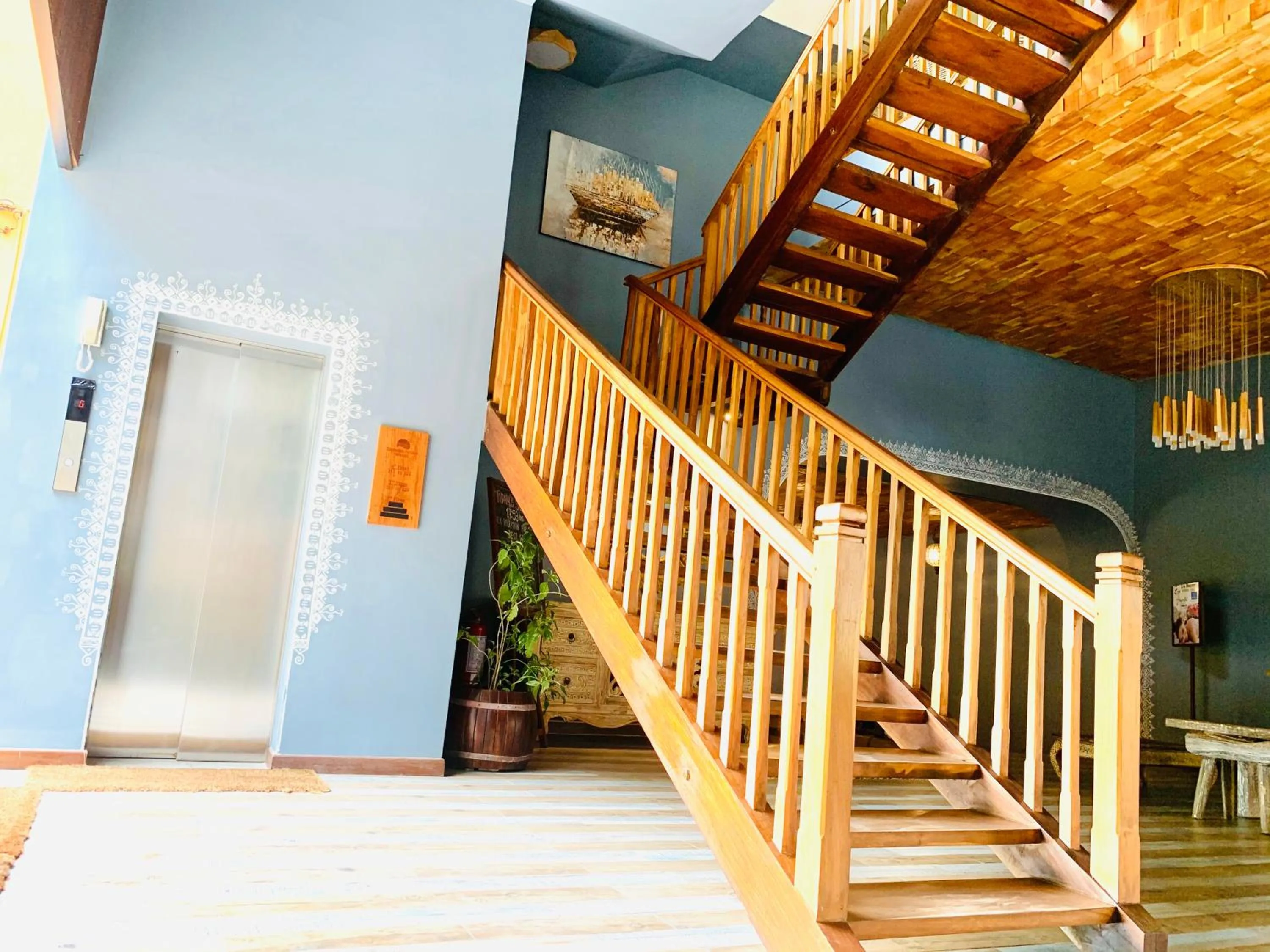 Facade/entrance in Thaproban Pavilion Waves