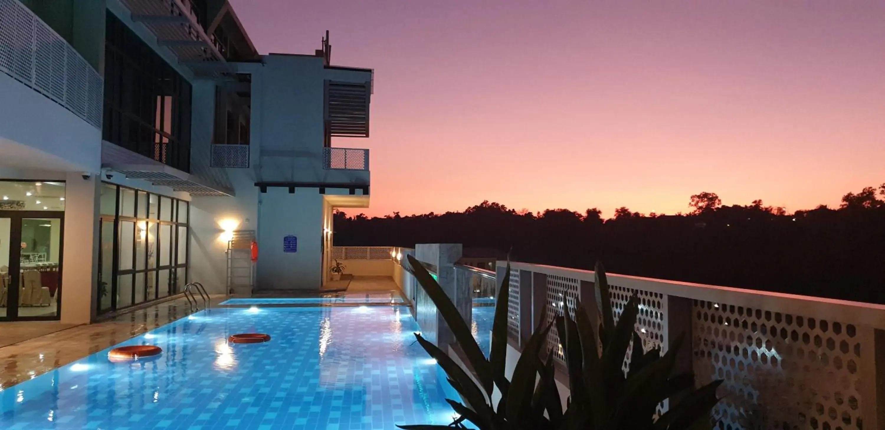 Swimming pool in Wafa Hotel & Apartment Swimming pool in Wafa Hotel & Apartment