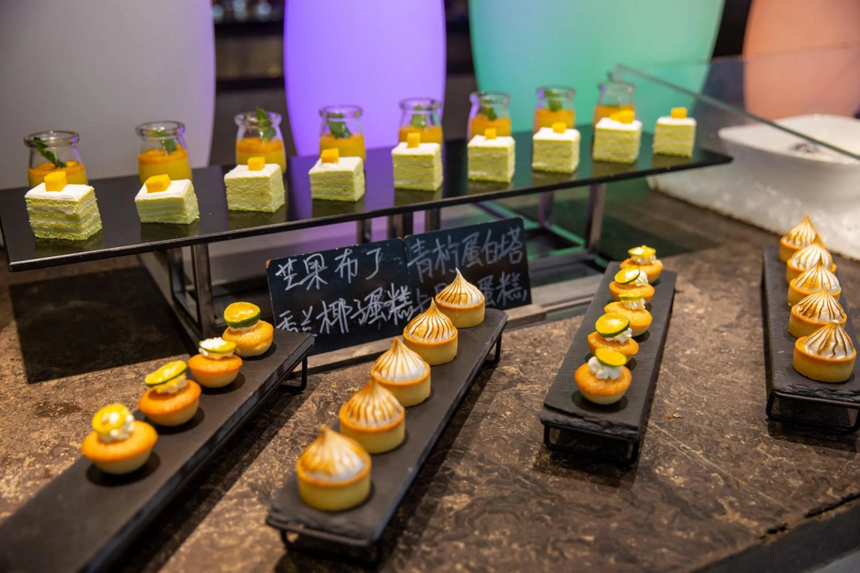 Breakfast in Palace Resort Villas Yalong Bay Sanya