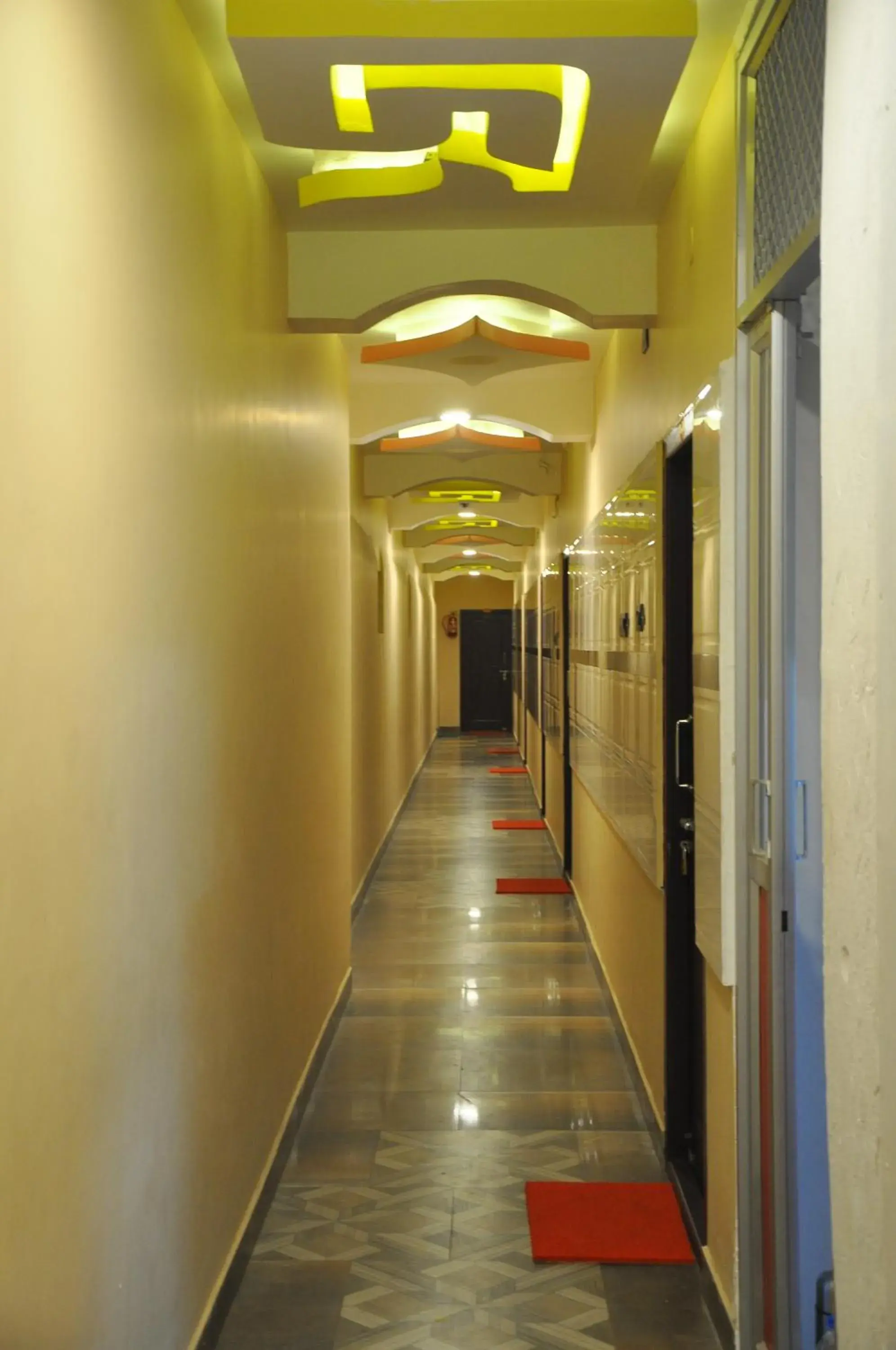 Lobby or reception in Hotel SAARA Lobby or reception in Hotel SAARA