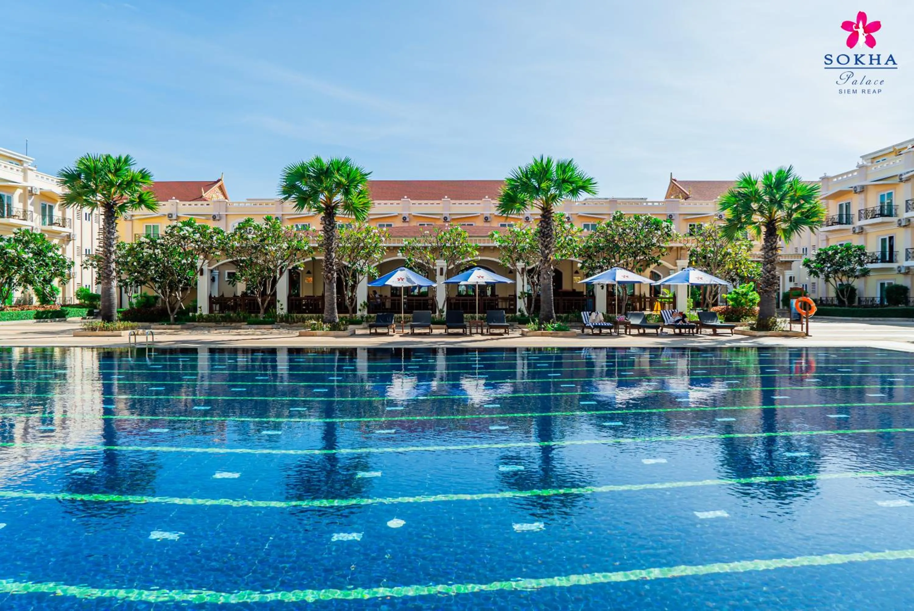 Swimming pool in Sokha Palace Siem Reap Hotel