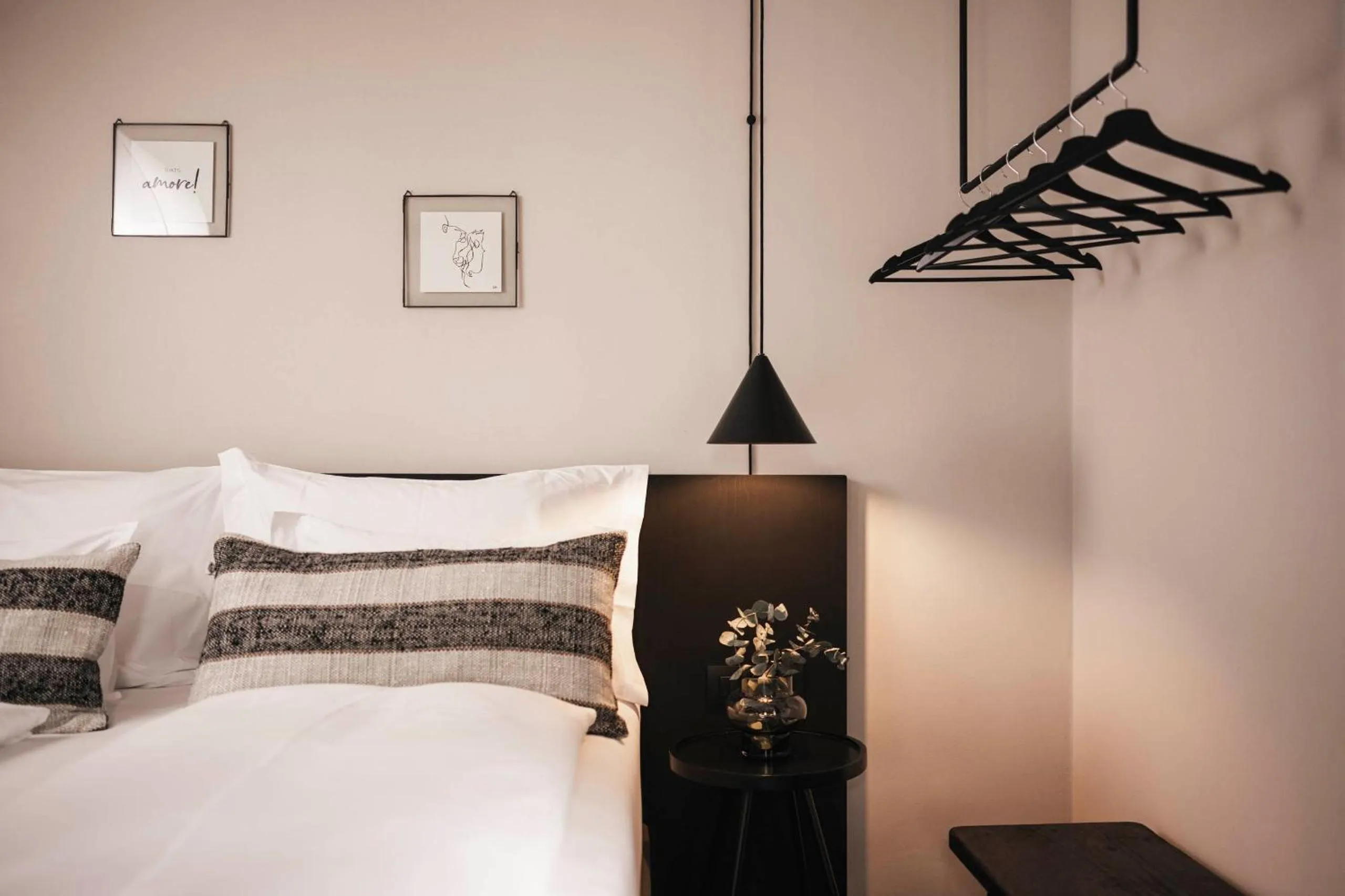 Staff, Bed in Hotel Löwenhof