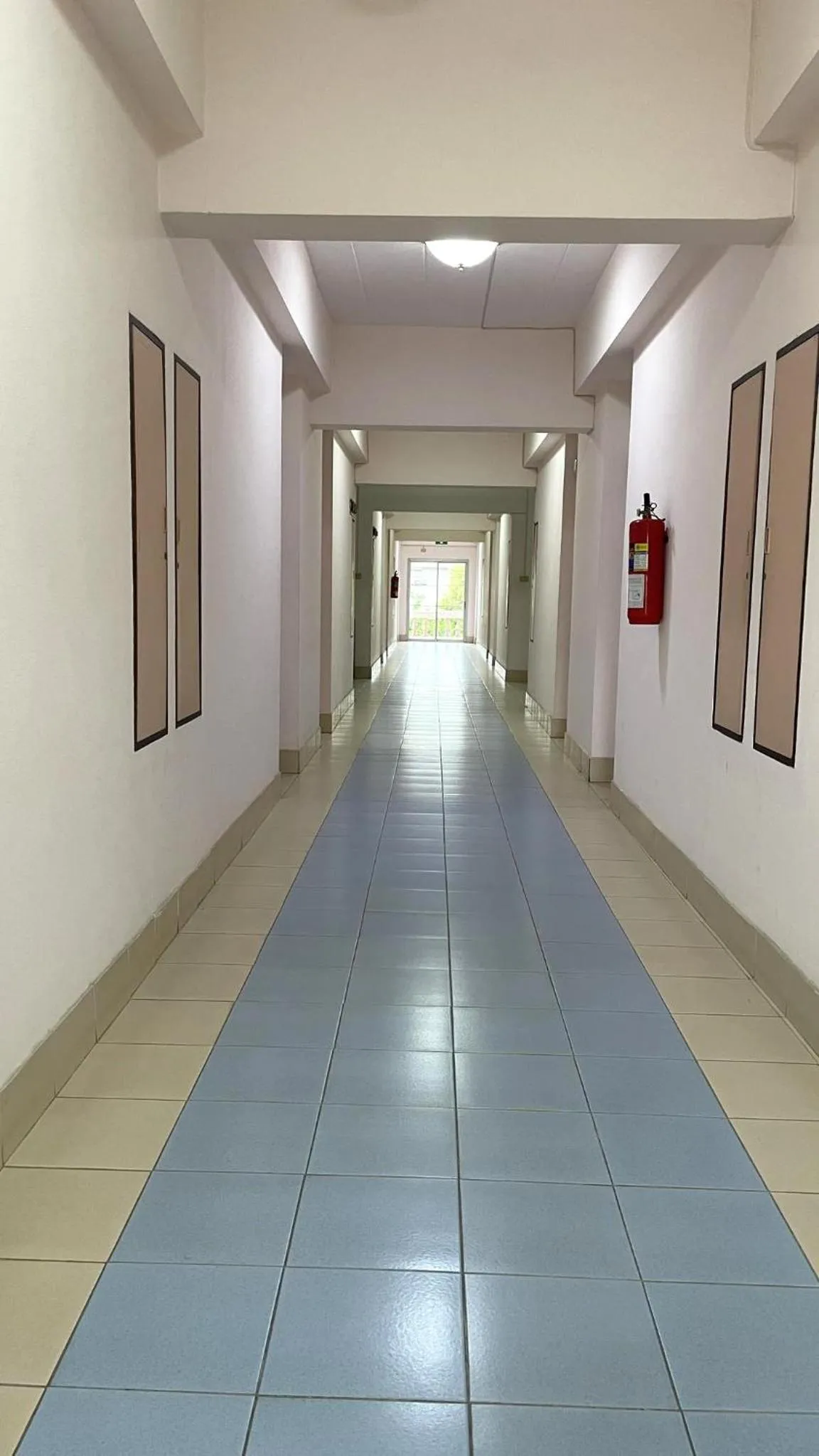 Property building in Thaen Thong Hotel