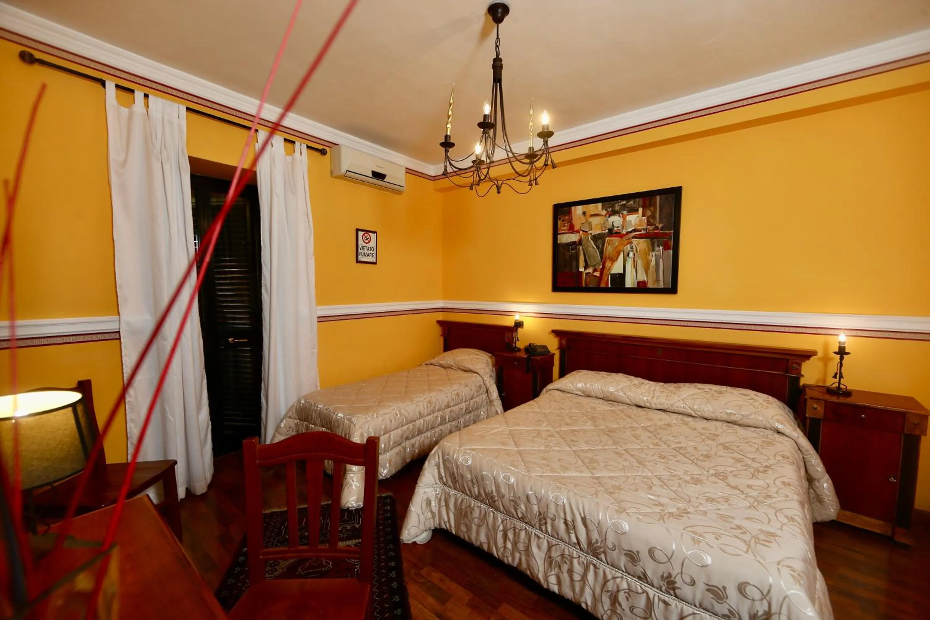 Bedroom, Bed in Hotel Amadeus