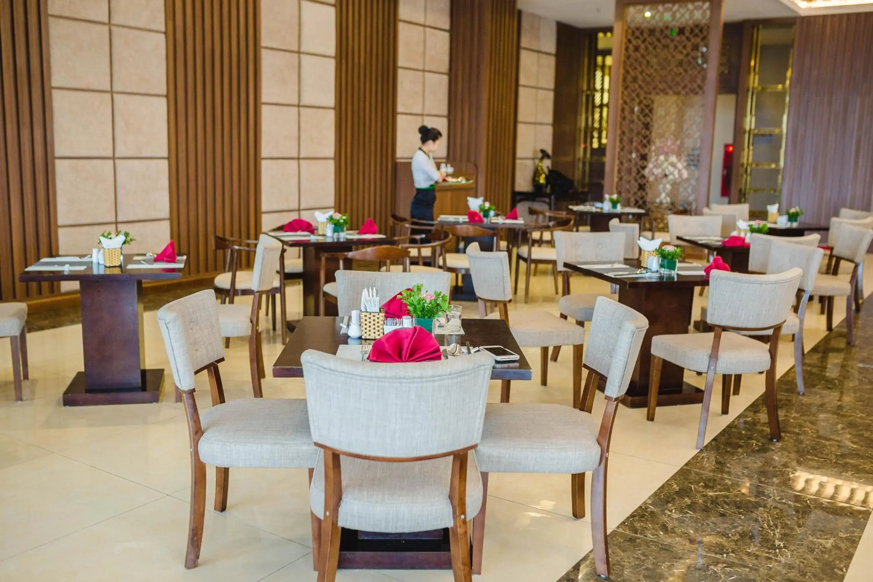 Restaurant/places to eat in Muong Thanh Luxury Bac Ninh Hotel Restaurant/places to eat in Muong Thanh Luxury Bac Ninh Hotel