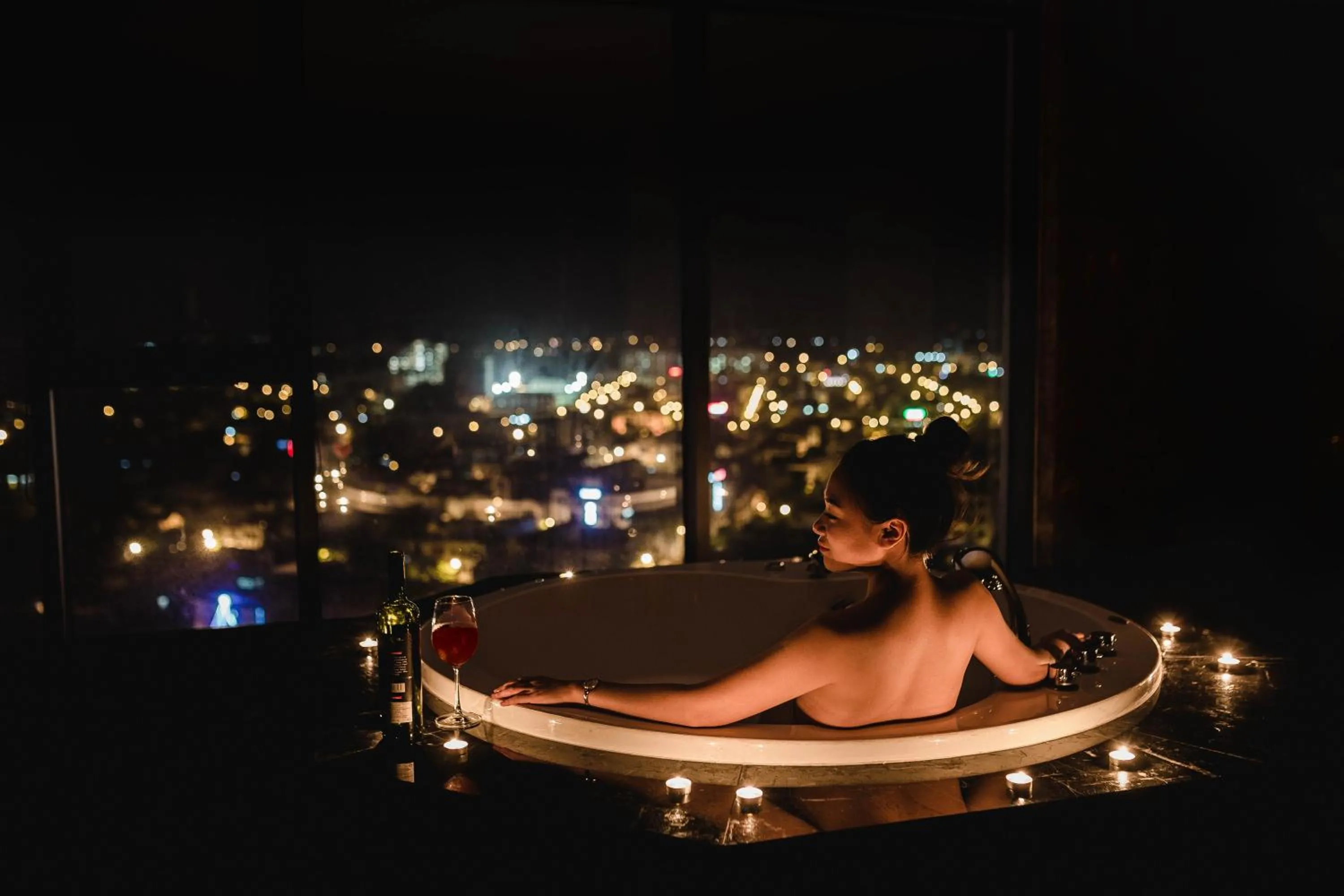 Night in Muong Thanh Luxury Bac Ninh Hotel