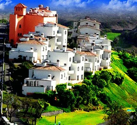 Property building in Real del Mar Golf Resort