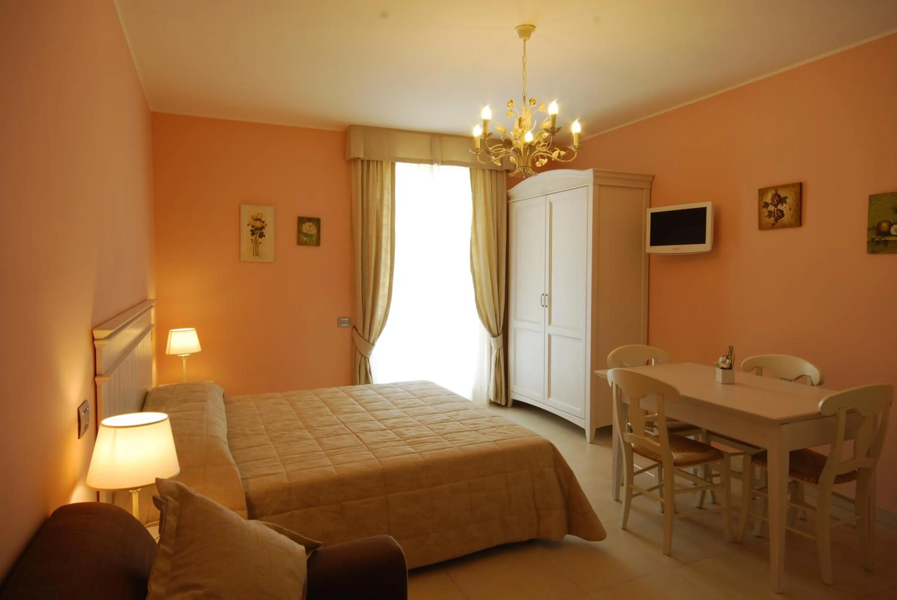 Coffee/tea facilities, Bed in Incantea Resort