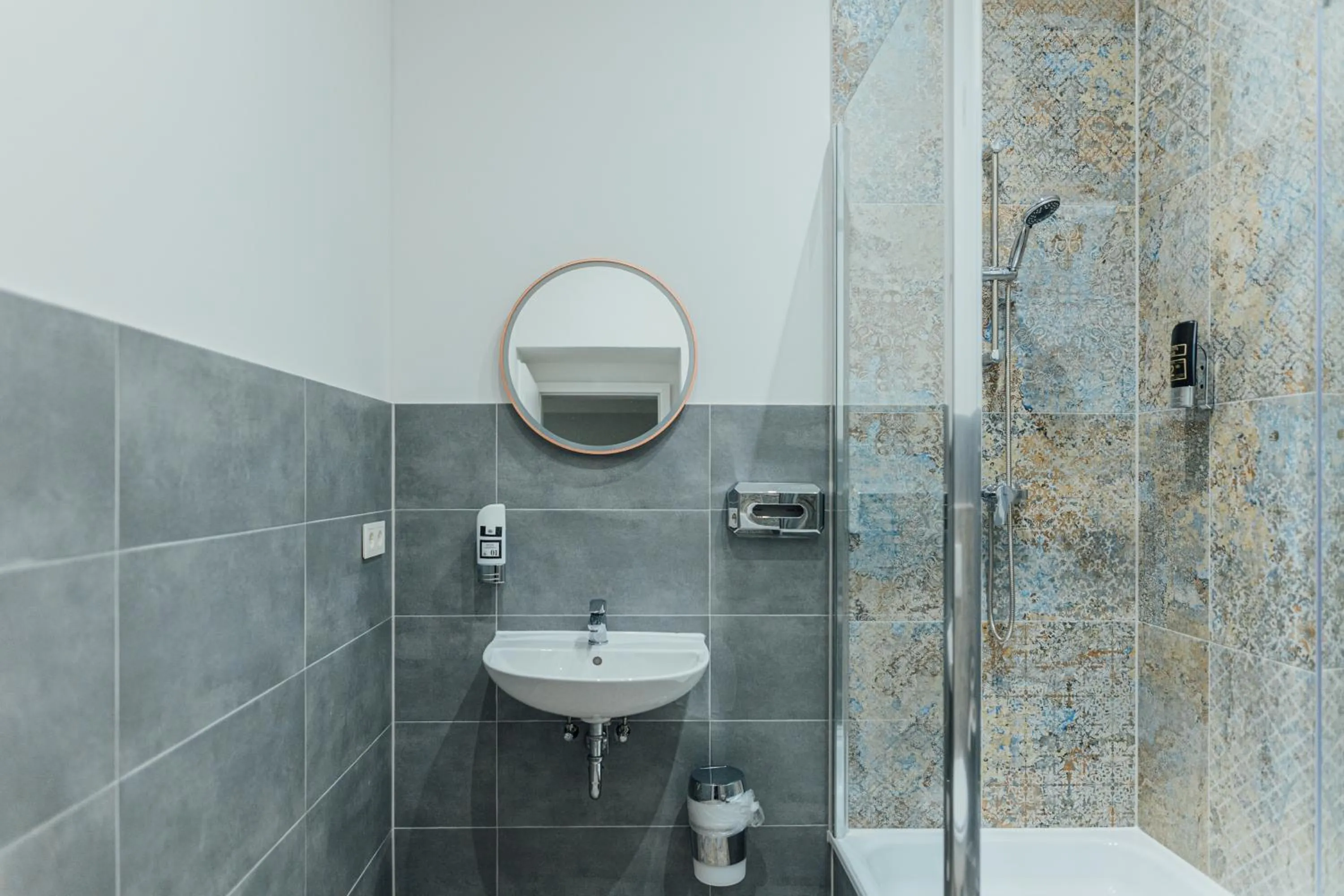 Bathroom in Hotel Commerz Hamburg