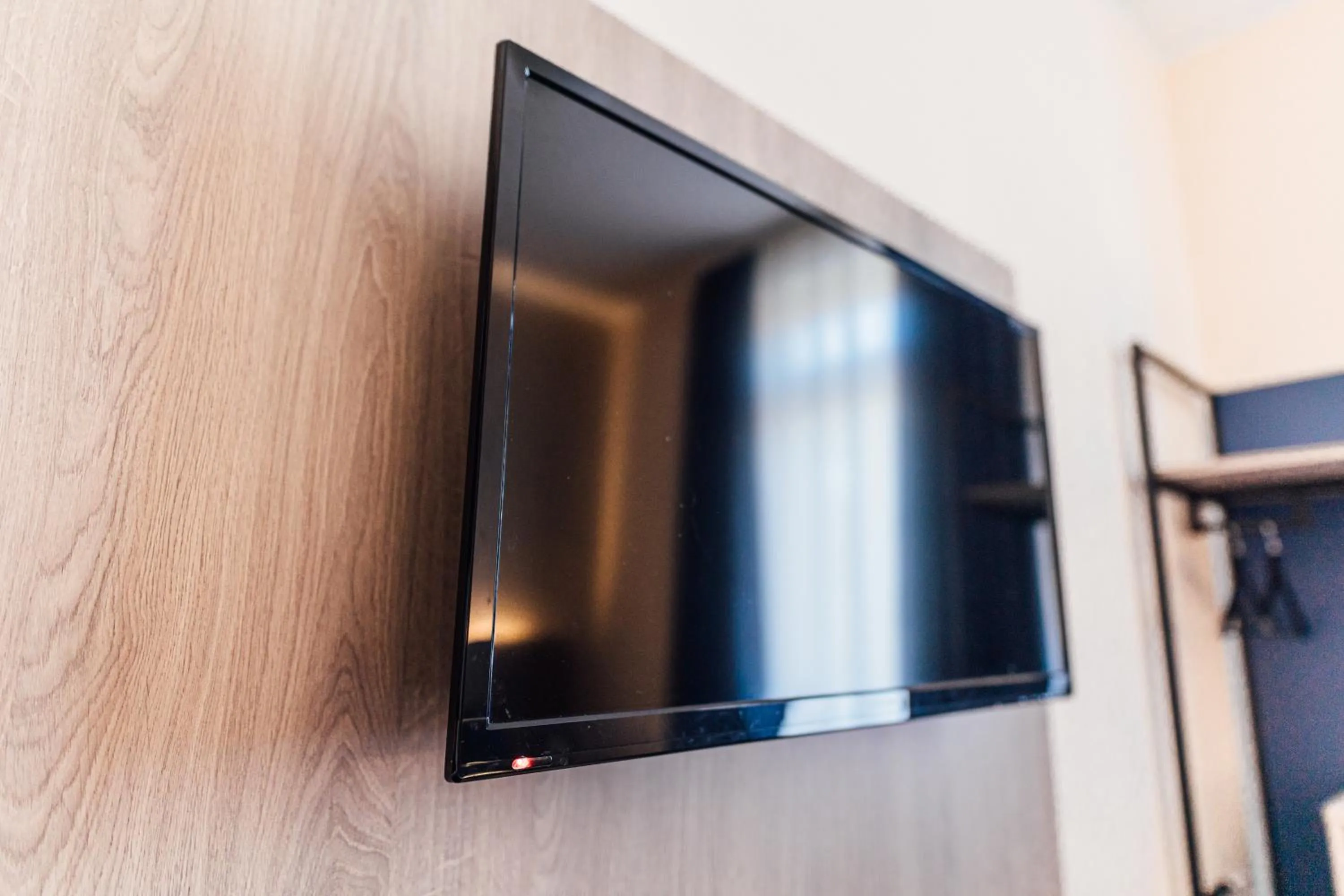 TV and multimedia in Hotel Commerz Hamburg