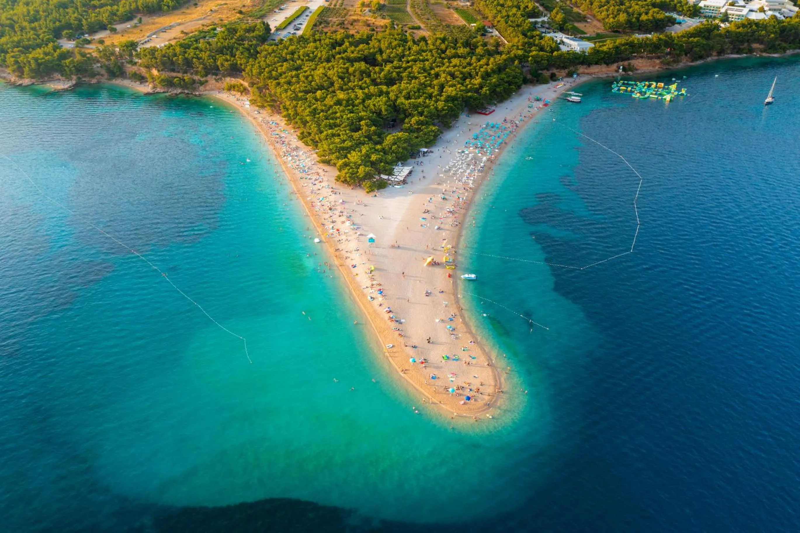 Neighbourhood in Zlatni Rat Beach Resort