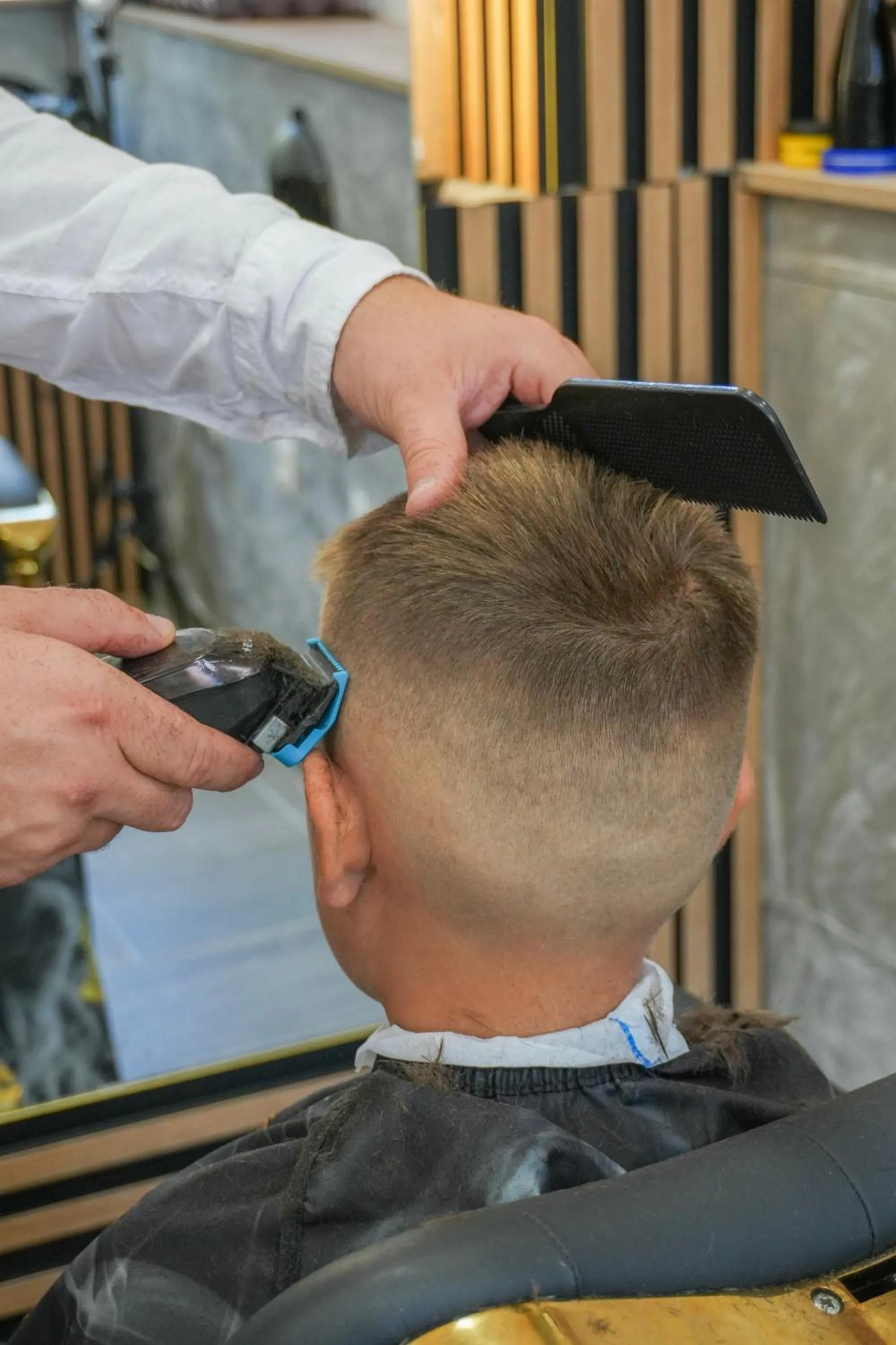 hair dresser in Zlatni Rat Beach Resort