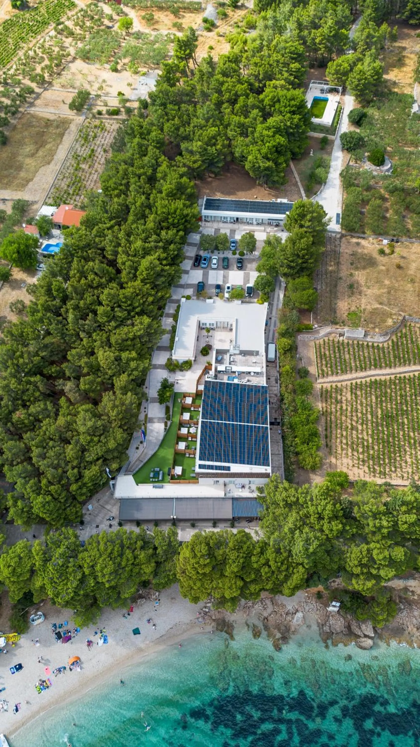 Property building in Zlatni Rat Beach Resort