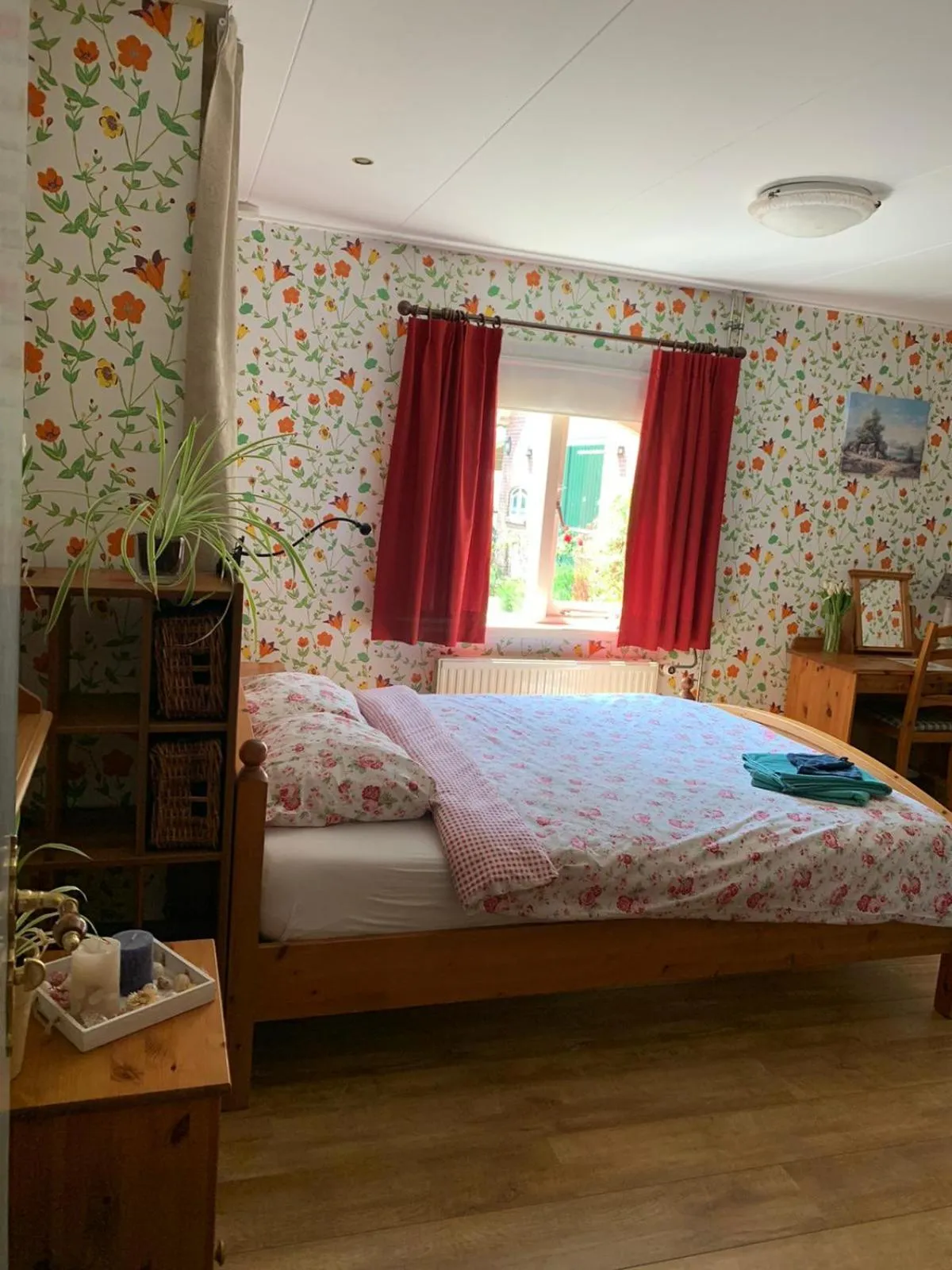 Bed in B&B De Kaagse Koe