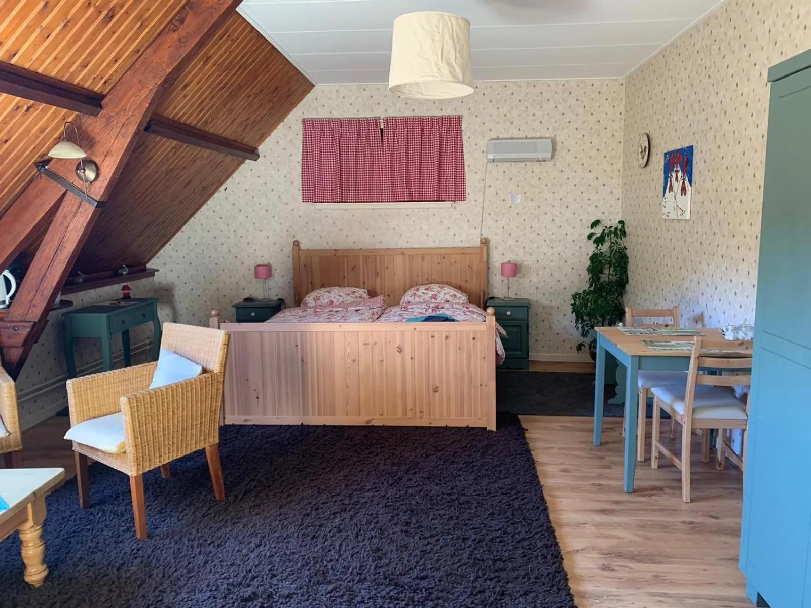 Bed in B&B De Kaagse Koe