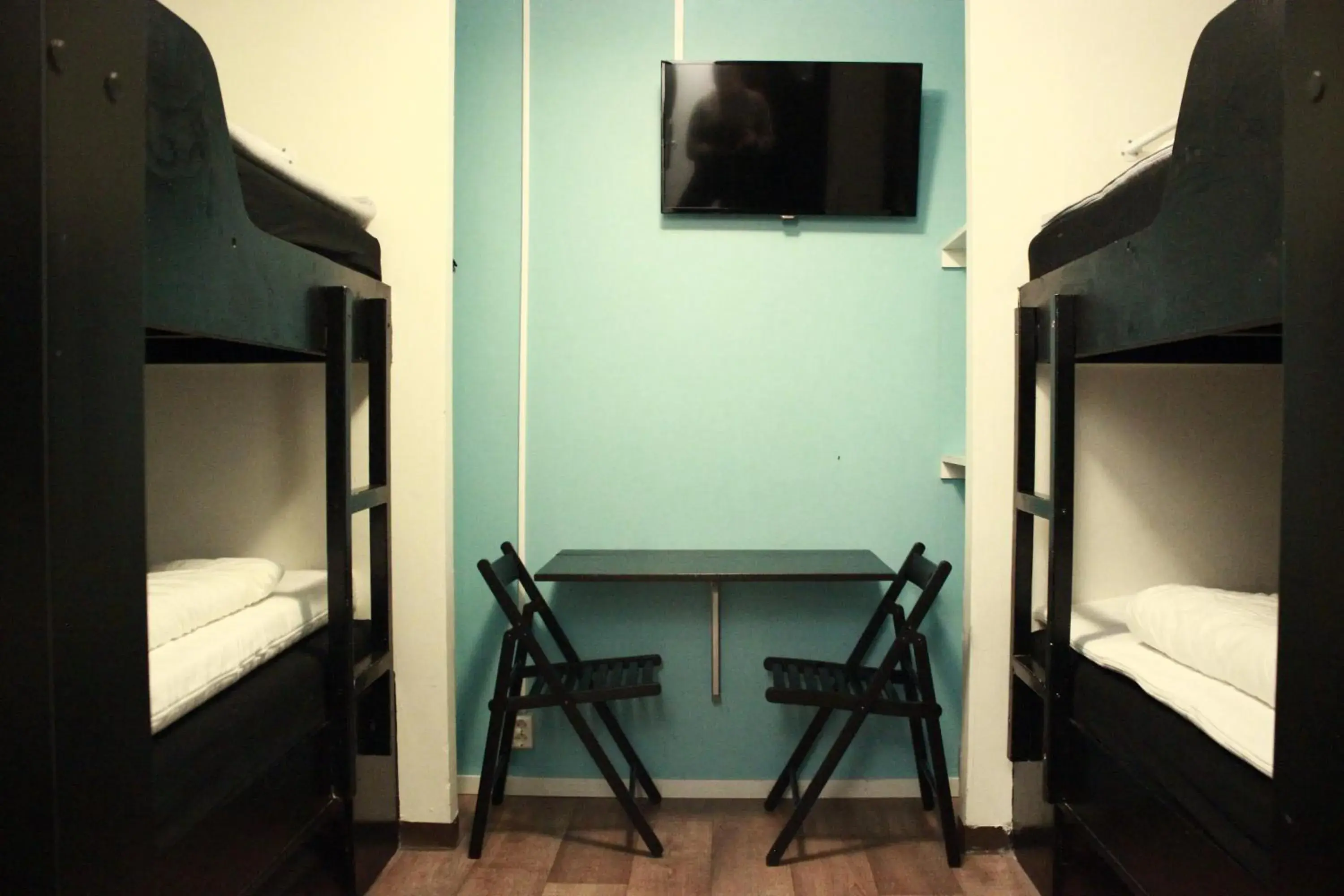 Bed in 4-Bed Mixed Dormitory Room in Vandrarhem Uppsala Centralstation Bed in 4-Bed Mixed Dormitory Room in Vandrarhem Uppsala Centralstation