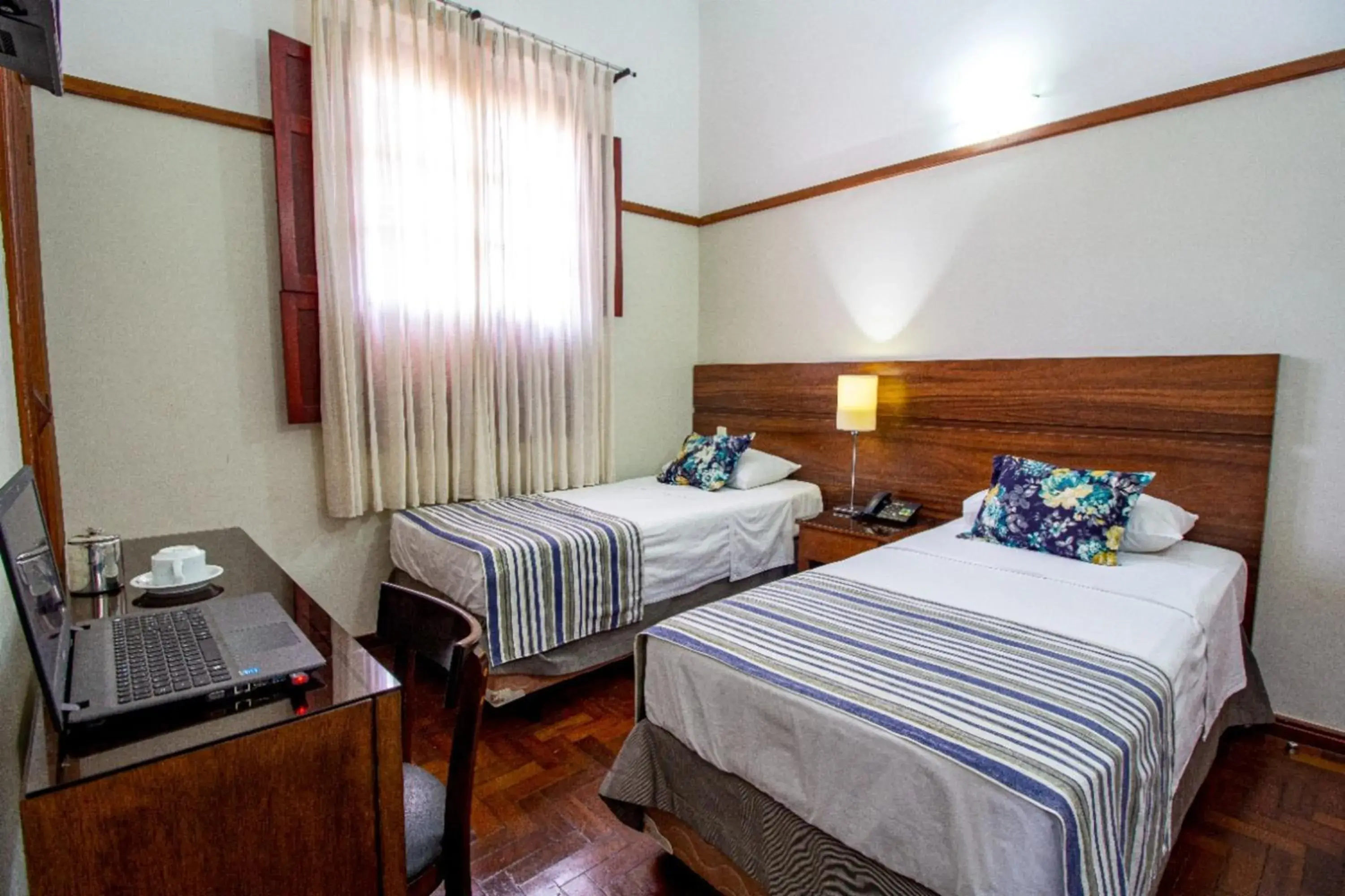 View (from property/room), Bed in Hotel Nacional Inn Araxá Previdência View (from property/room), Bed in Hotel Nacional Inn Araxá Previdência