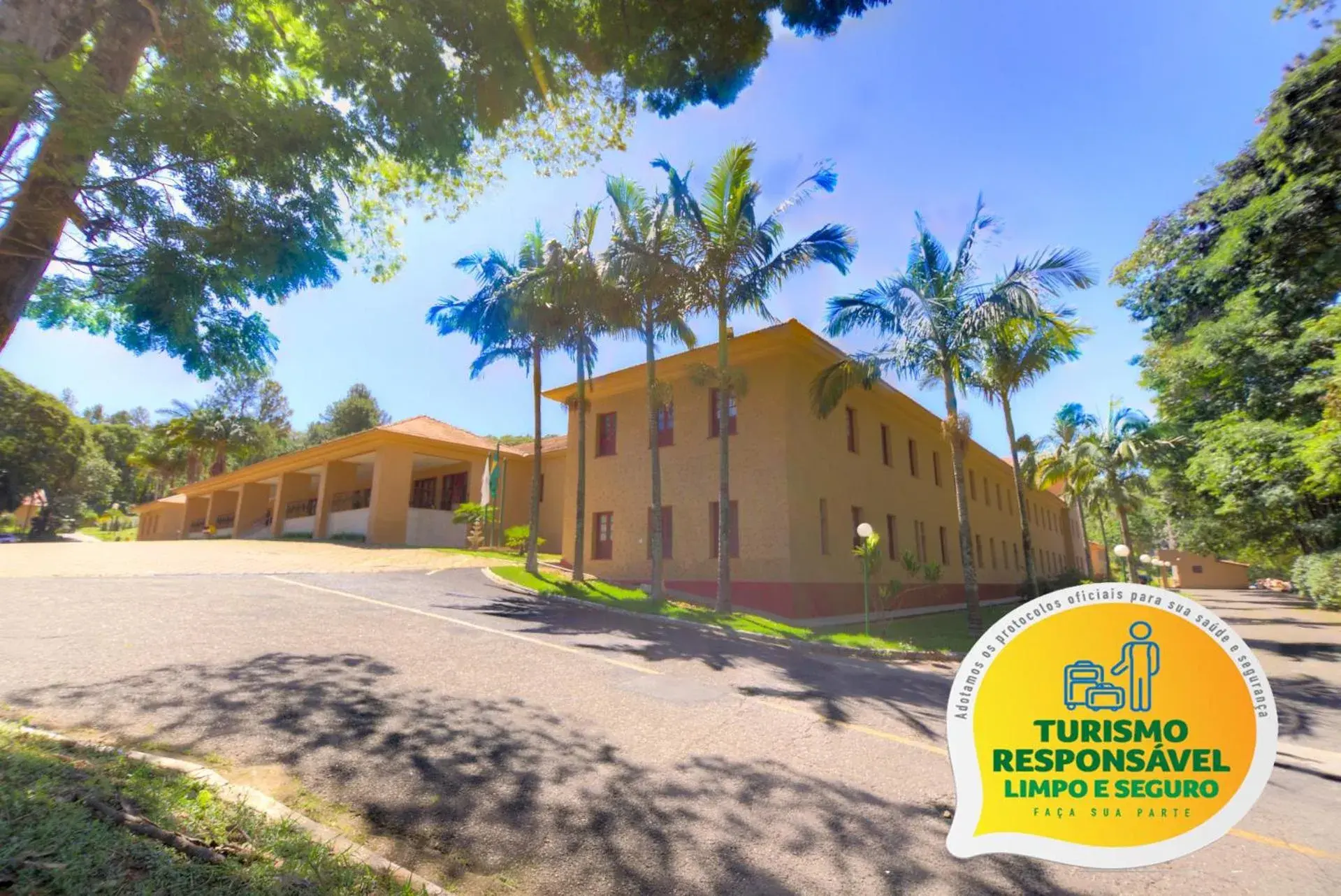 Facade/entrance in Hotel Nacional Inn Araxá Previdência Facade/entrance in Hotel Nacional Inn Araxá Previdência