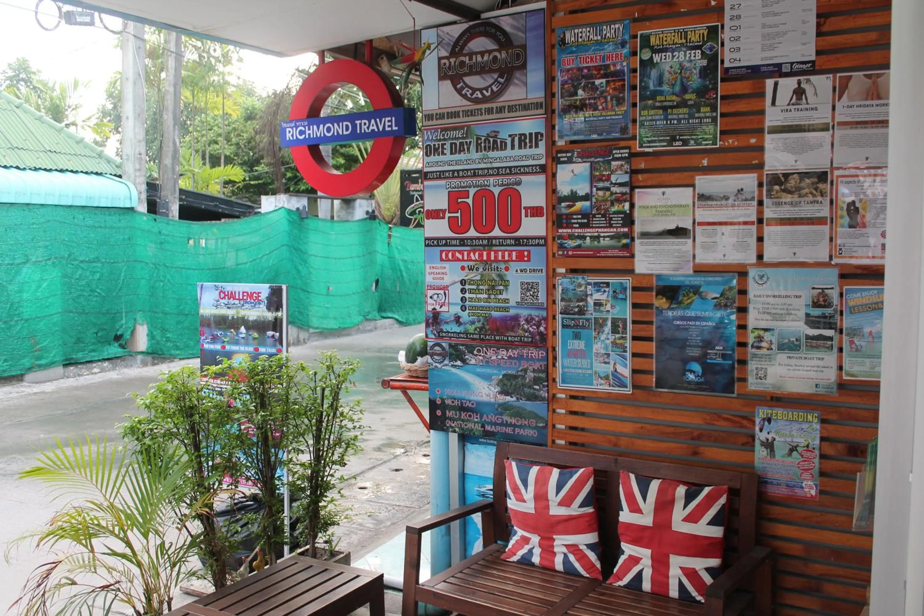 Lobby or reception in Richmond Guesthouse Haad Rin