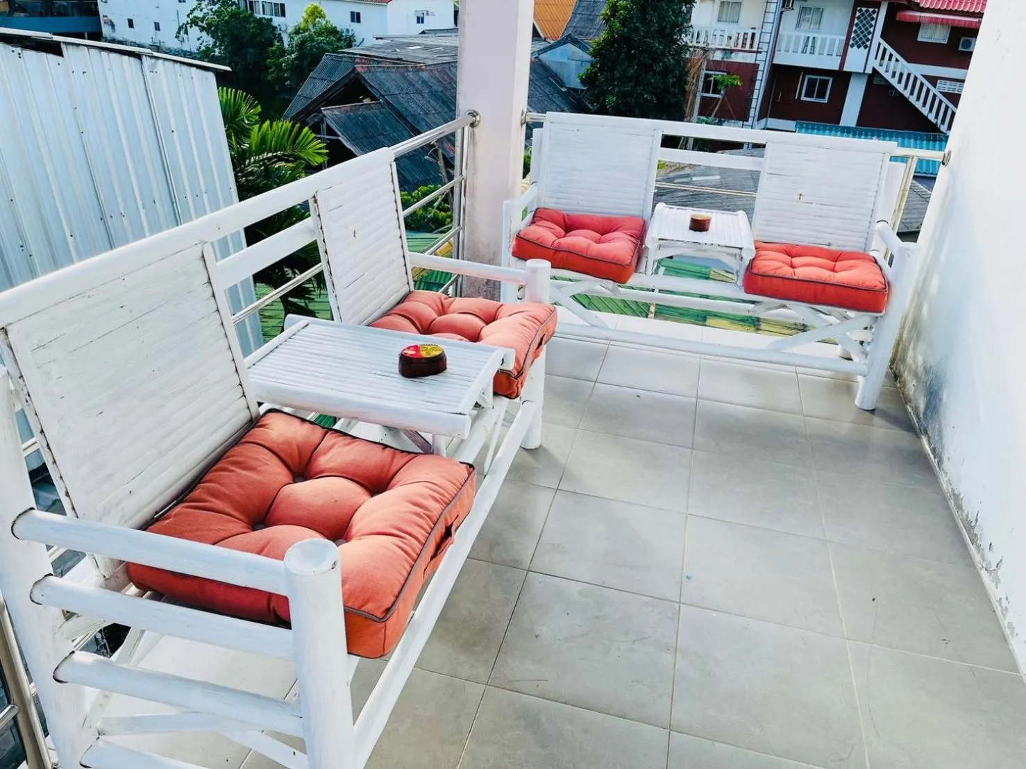 Balcony/Terrace in Richmond Guesthouse Haad Rin