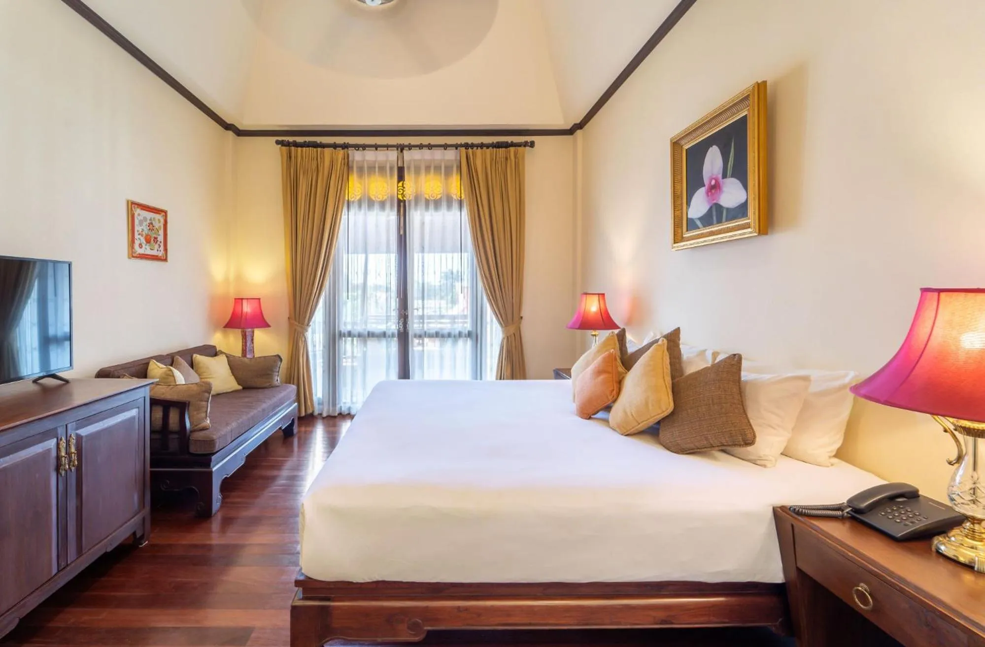 Bed in Puripunn Hideaway