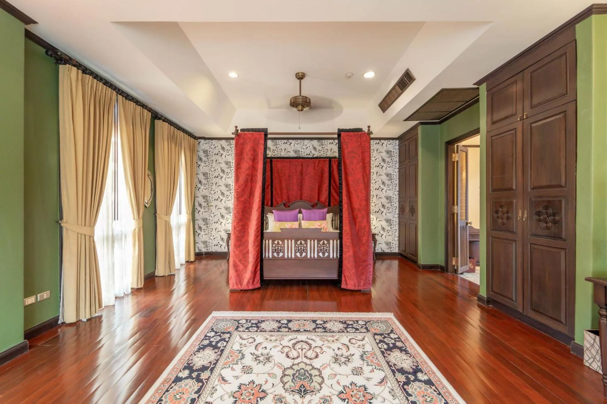 Bed in Puripunn Hideaway