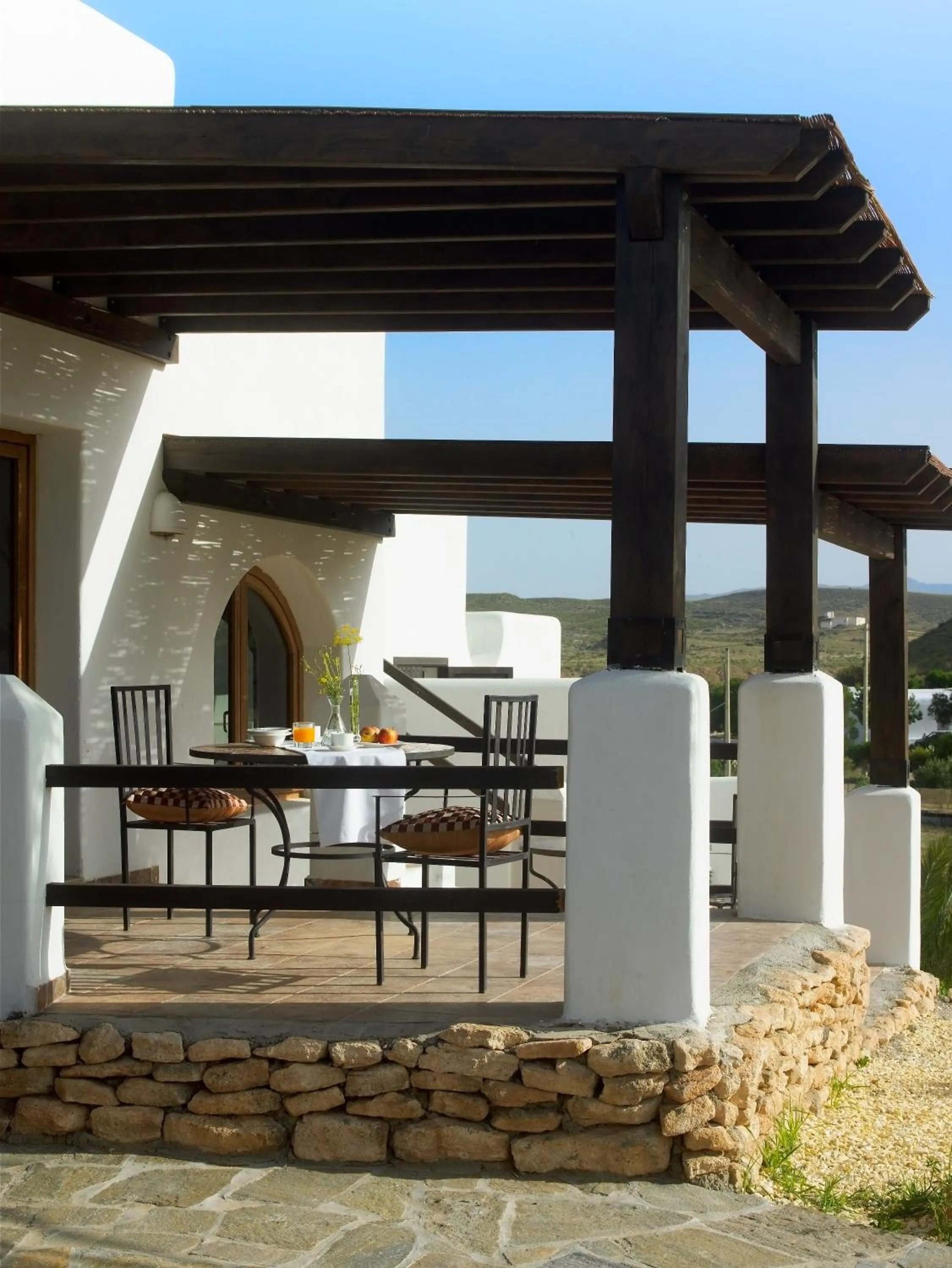 Facade/entrance in La Almendra y El Gitano