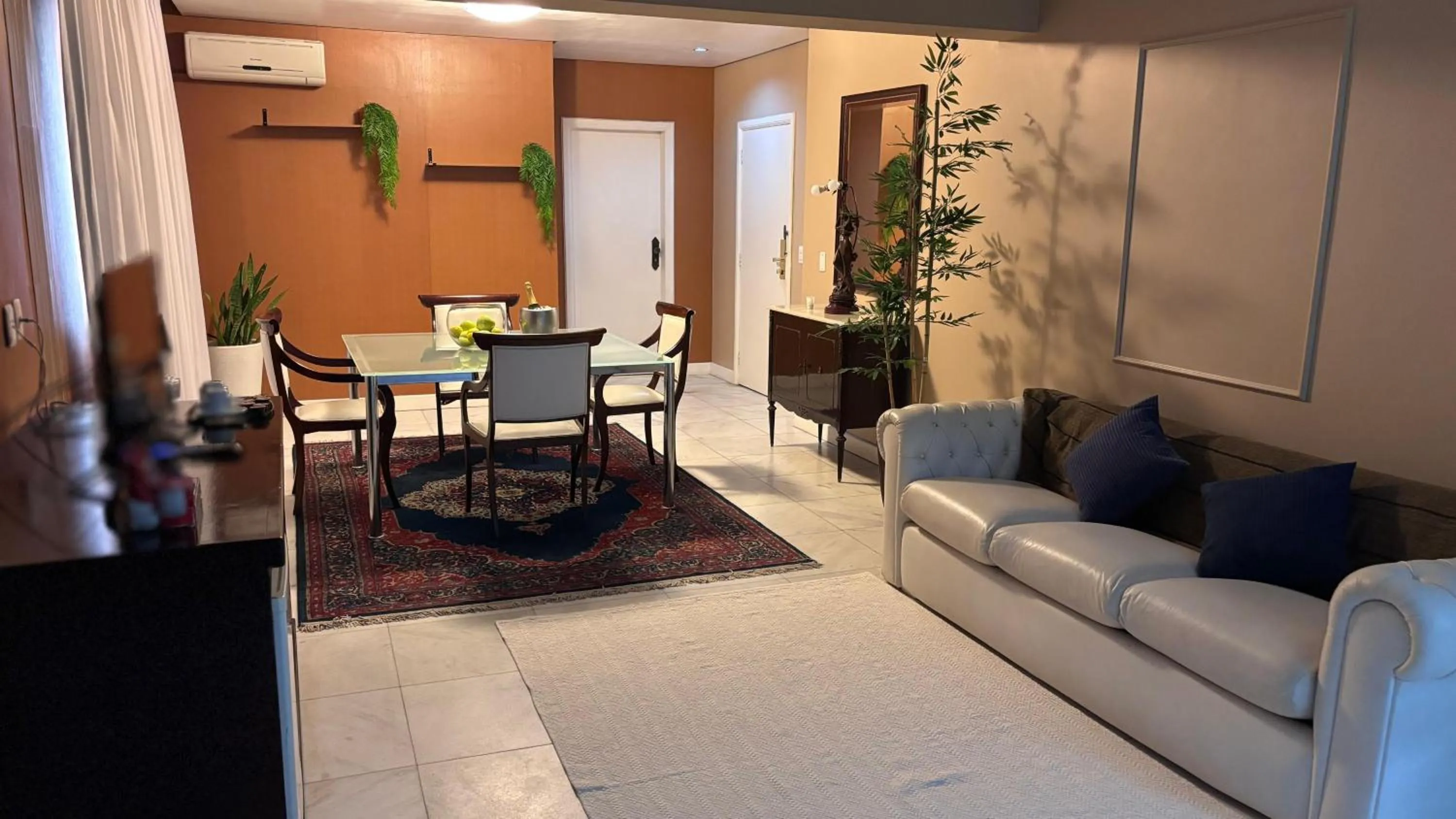 Living room in Embaixador Hotel & Centro de Eventos by Fast10