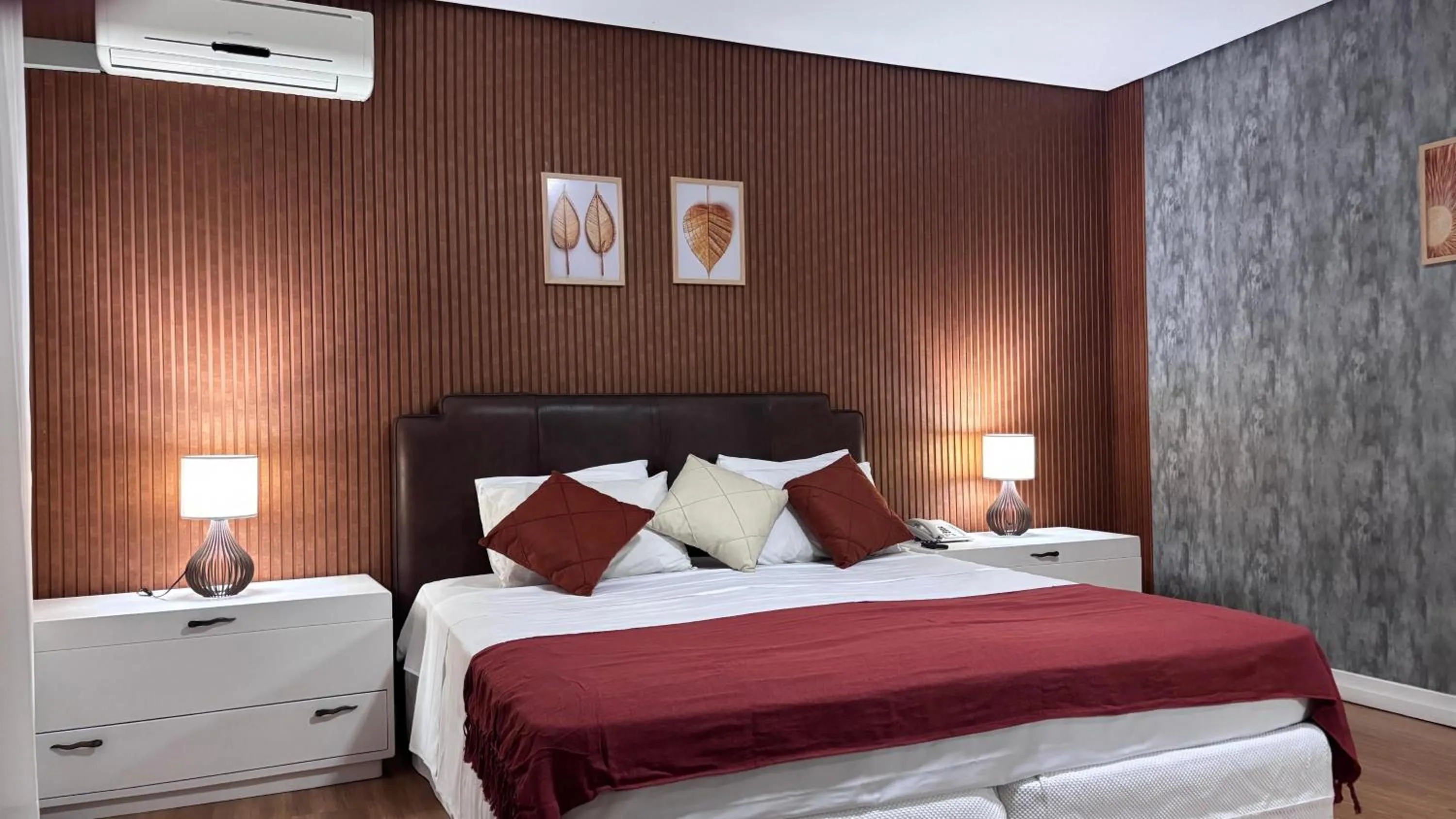 Bed in Embaixador Hotel & Centro de Eventos by Fast10