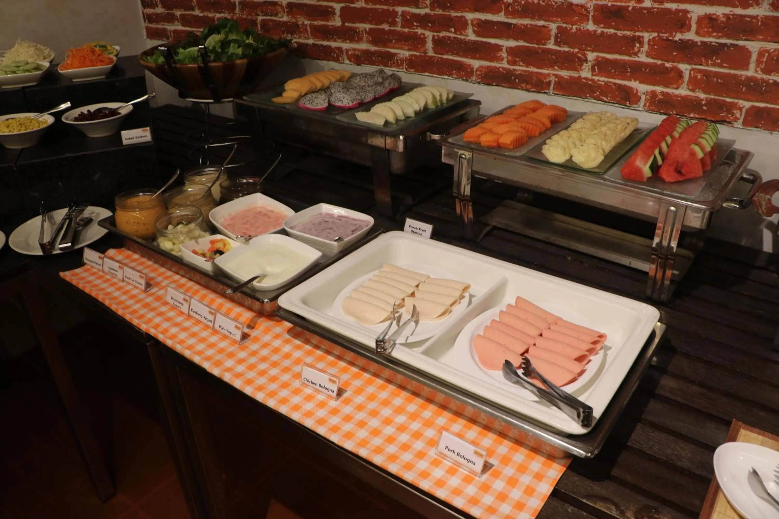 Oakwood Residence Sukhumvit 24 Bangkok