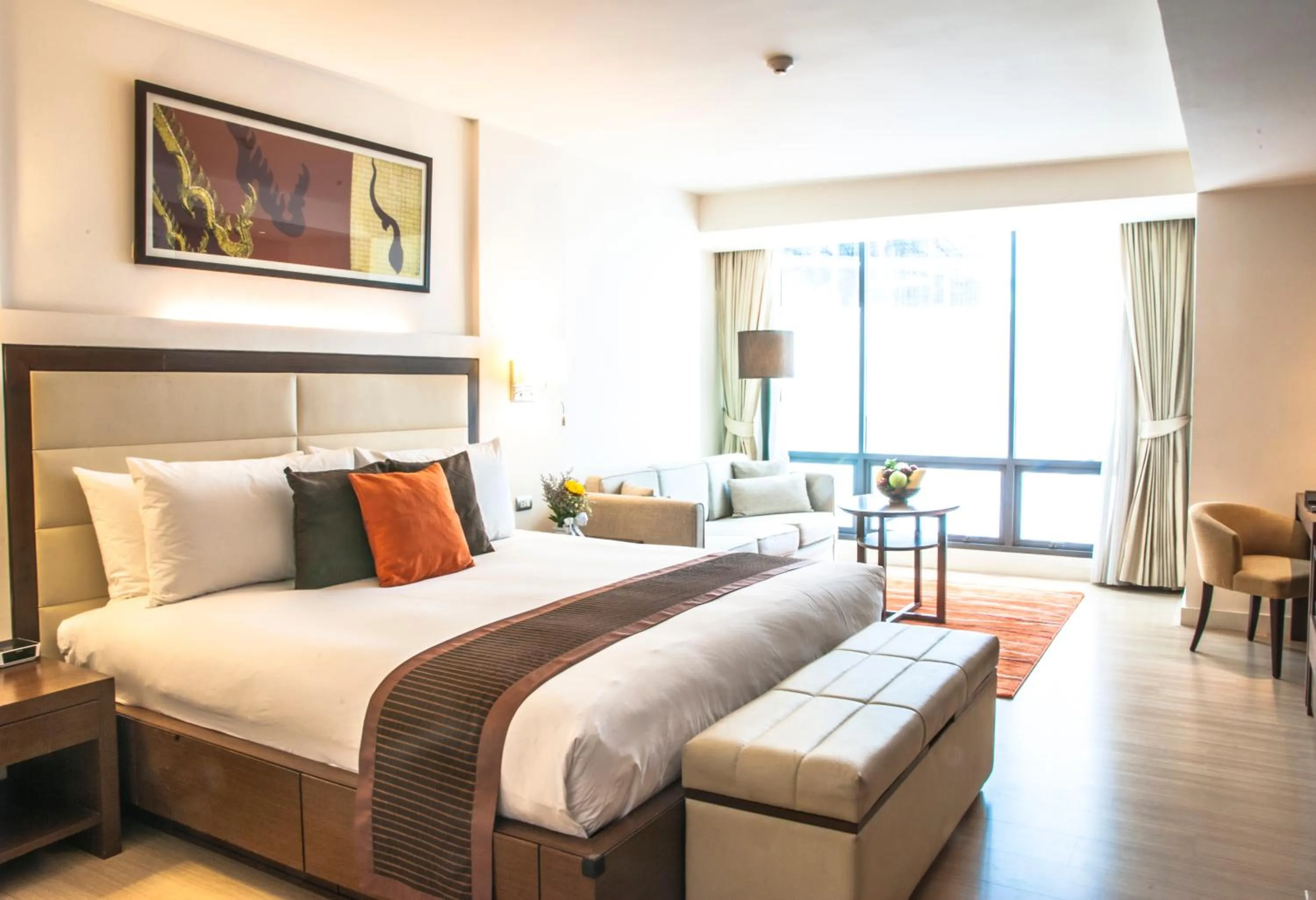 Bedroom, Bed in Oakwood Residence Sukhumvit 24 Bangkok