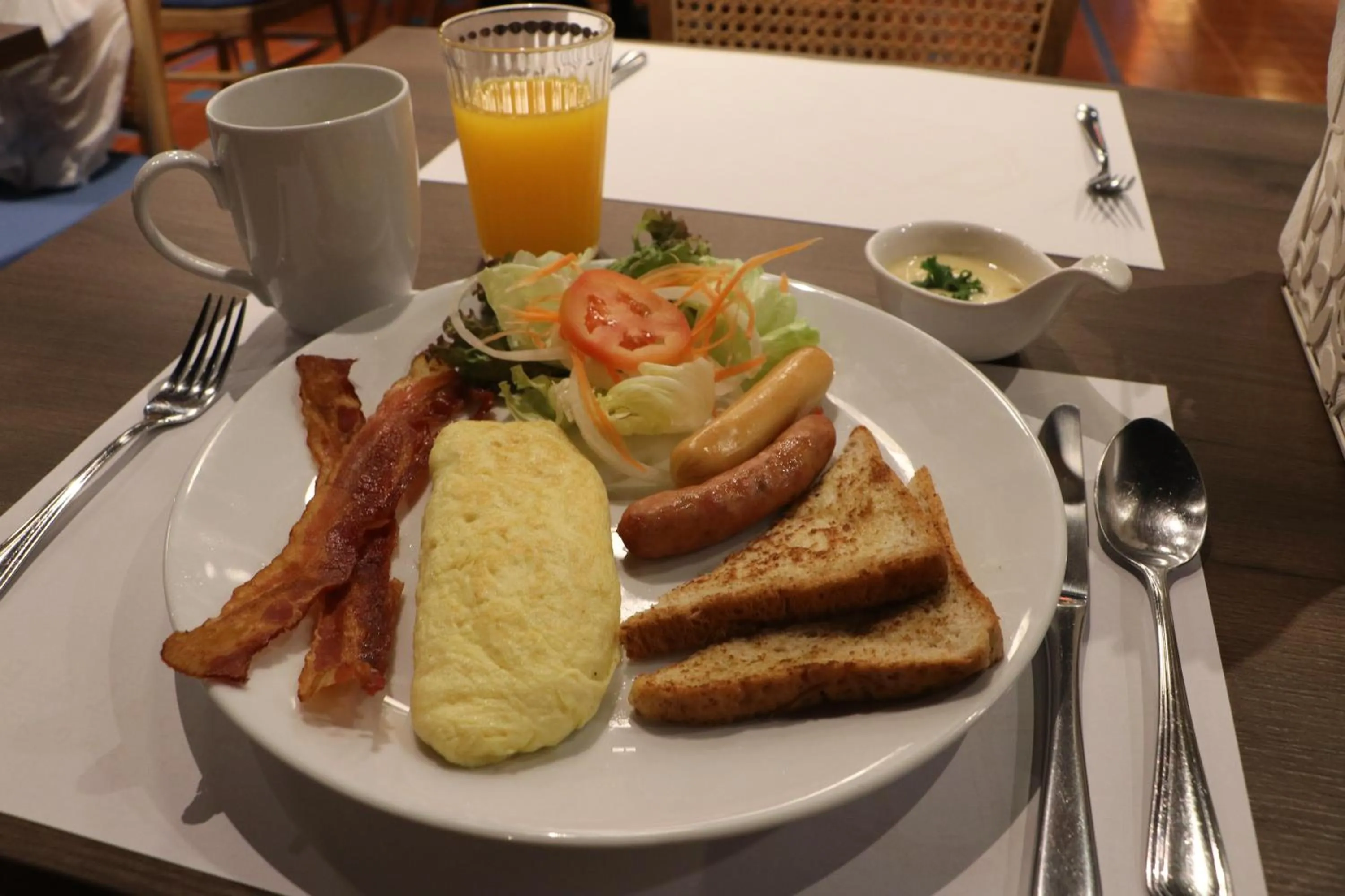 Oakwood Residence Sukhumvit 24 Bangkok