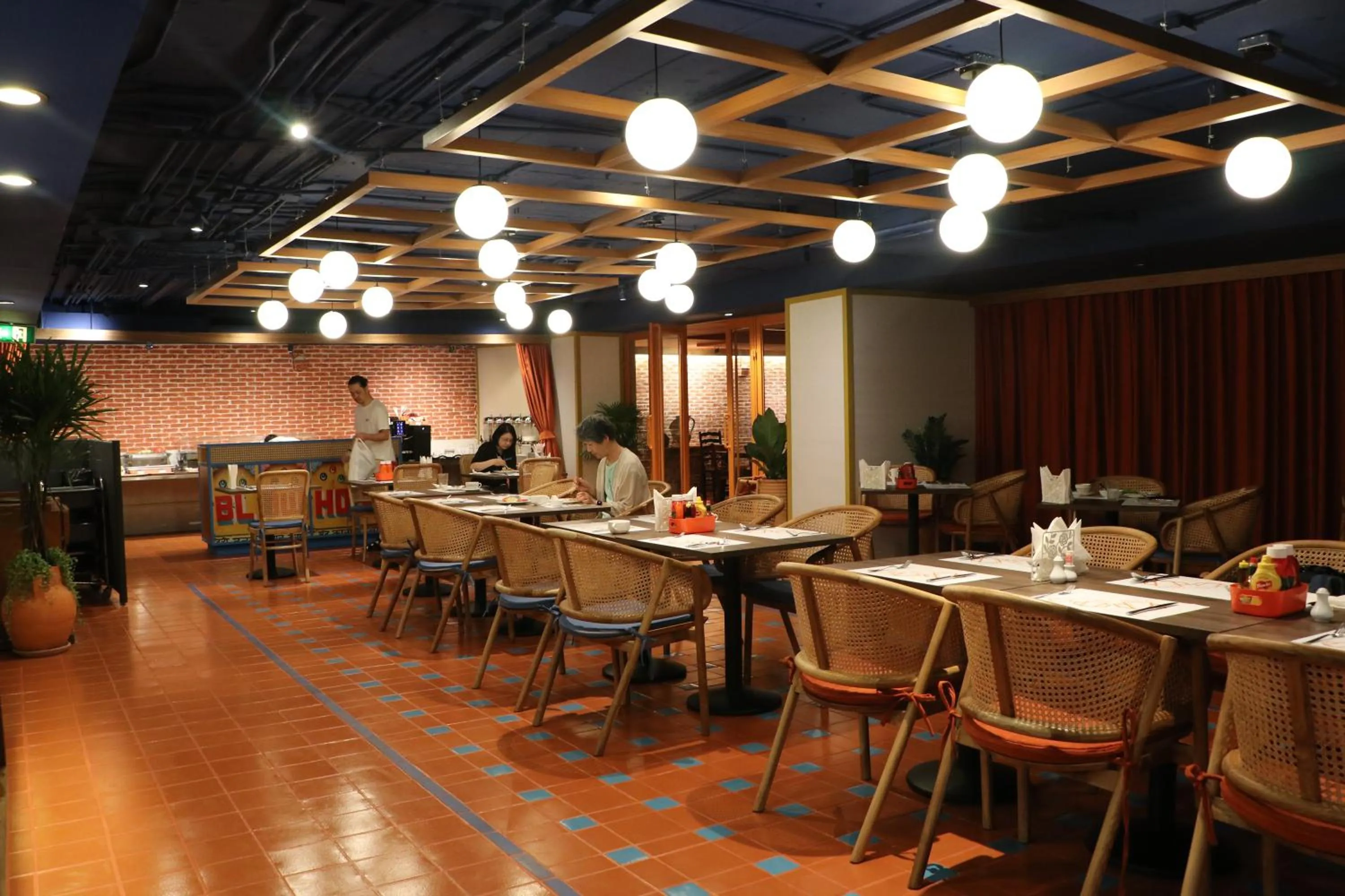 Oakwood Residence Sukhumvit 24 Bangkok