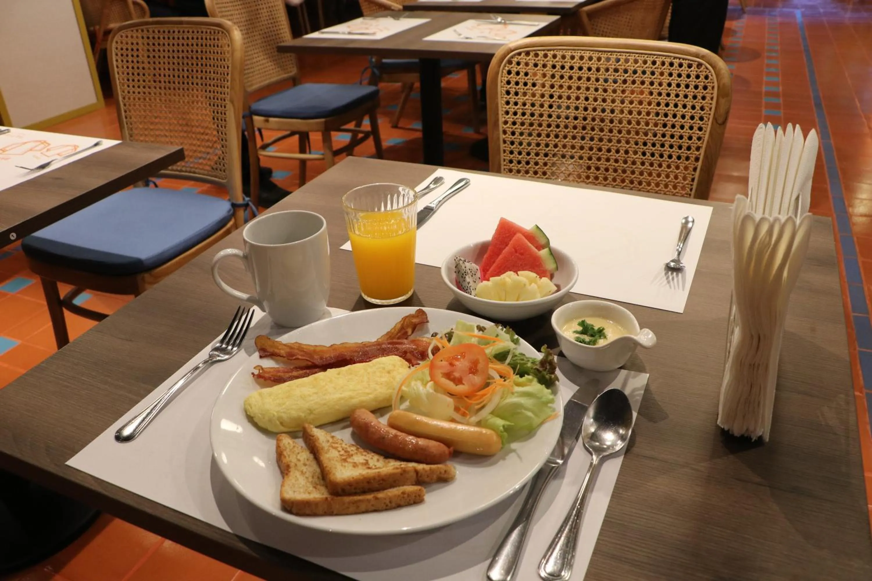 Oakwood Residence Sukhumvit 24 Bangkok