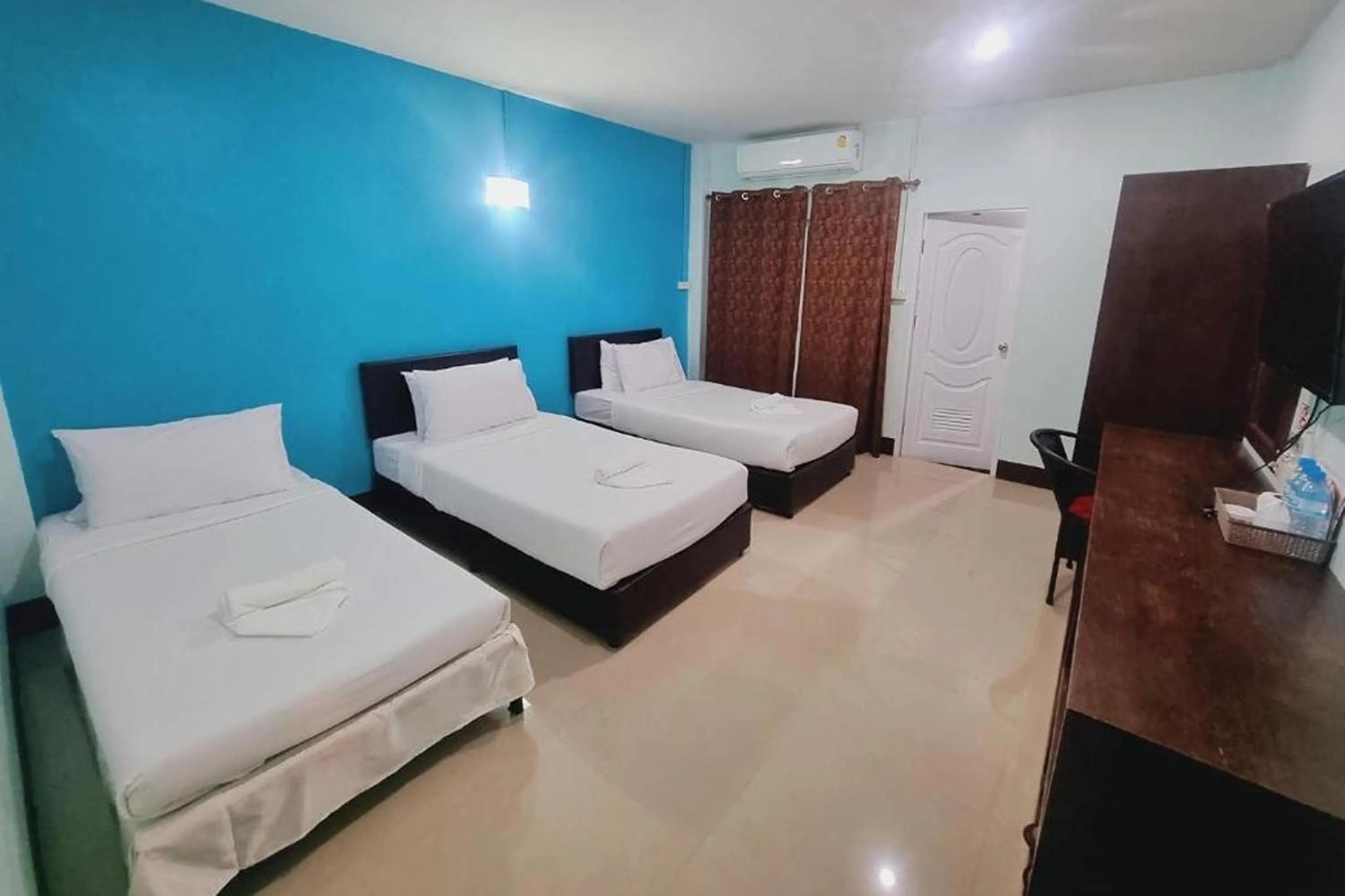 Bed in Chat House Chiang Rai