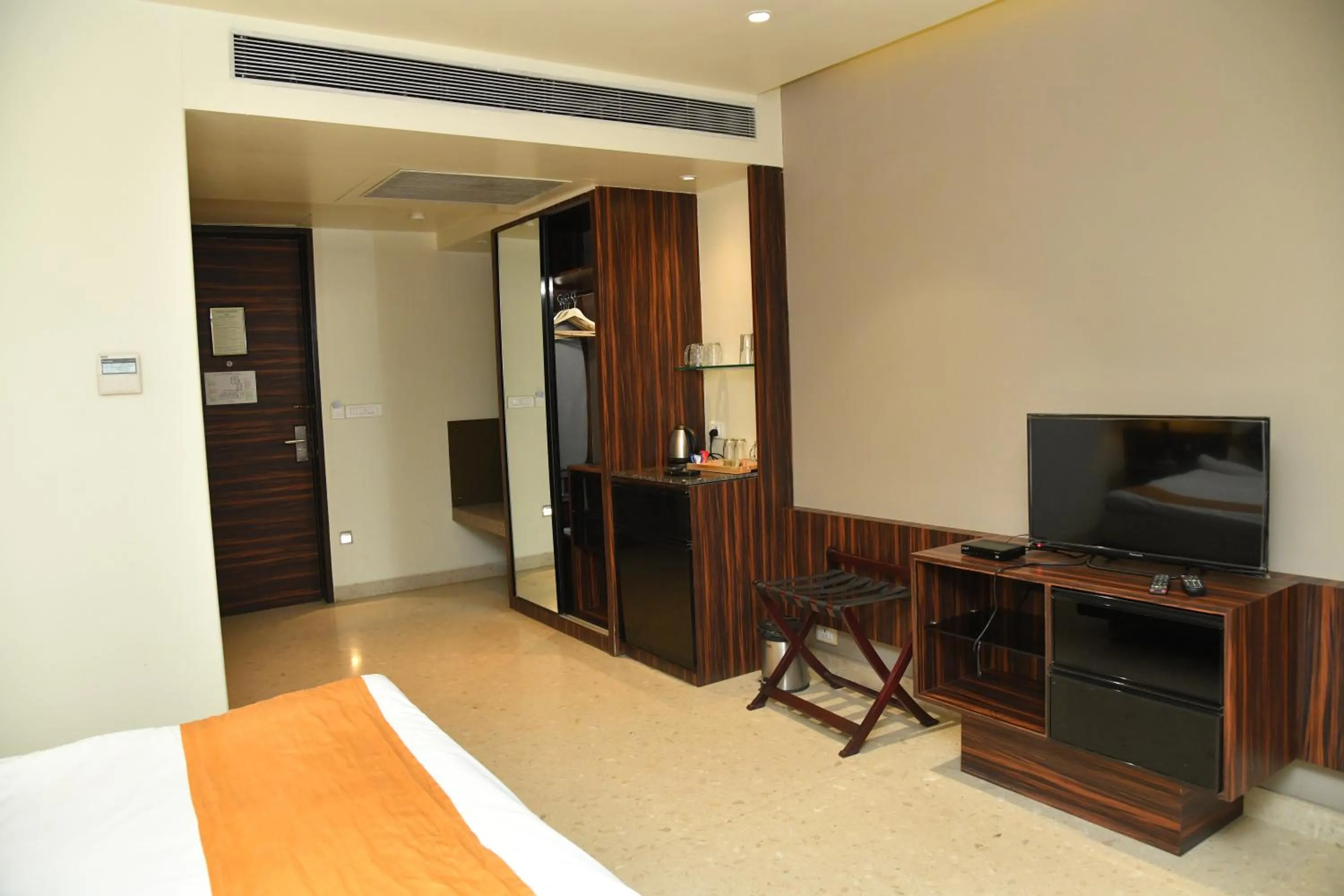 TV and multimedia in Comfort Inn Prince