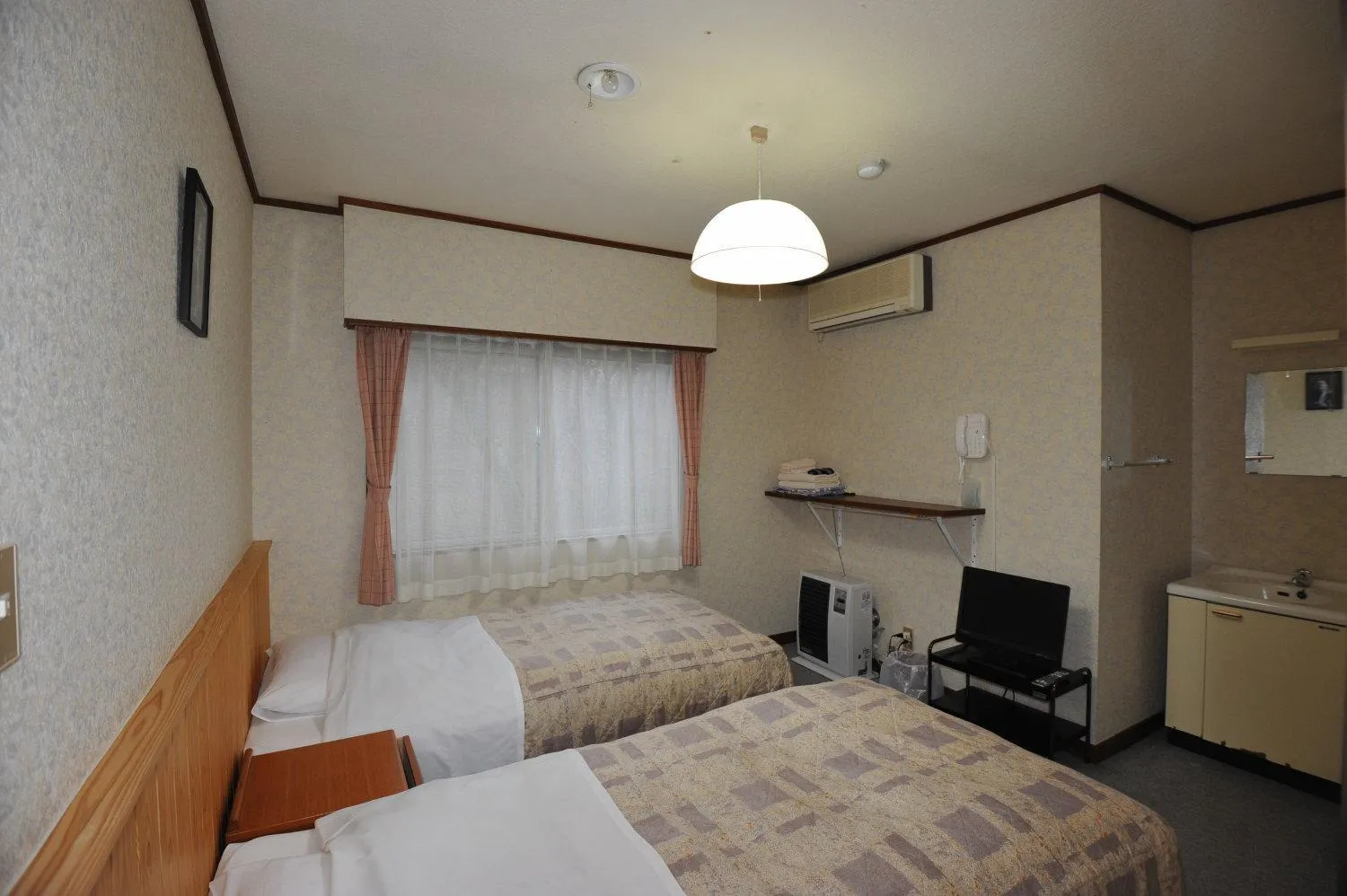 Photo of the whole room, Bed in Turtle Inn Nikko