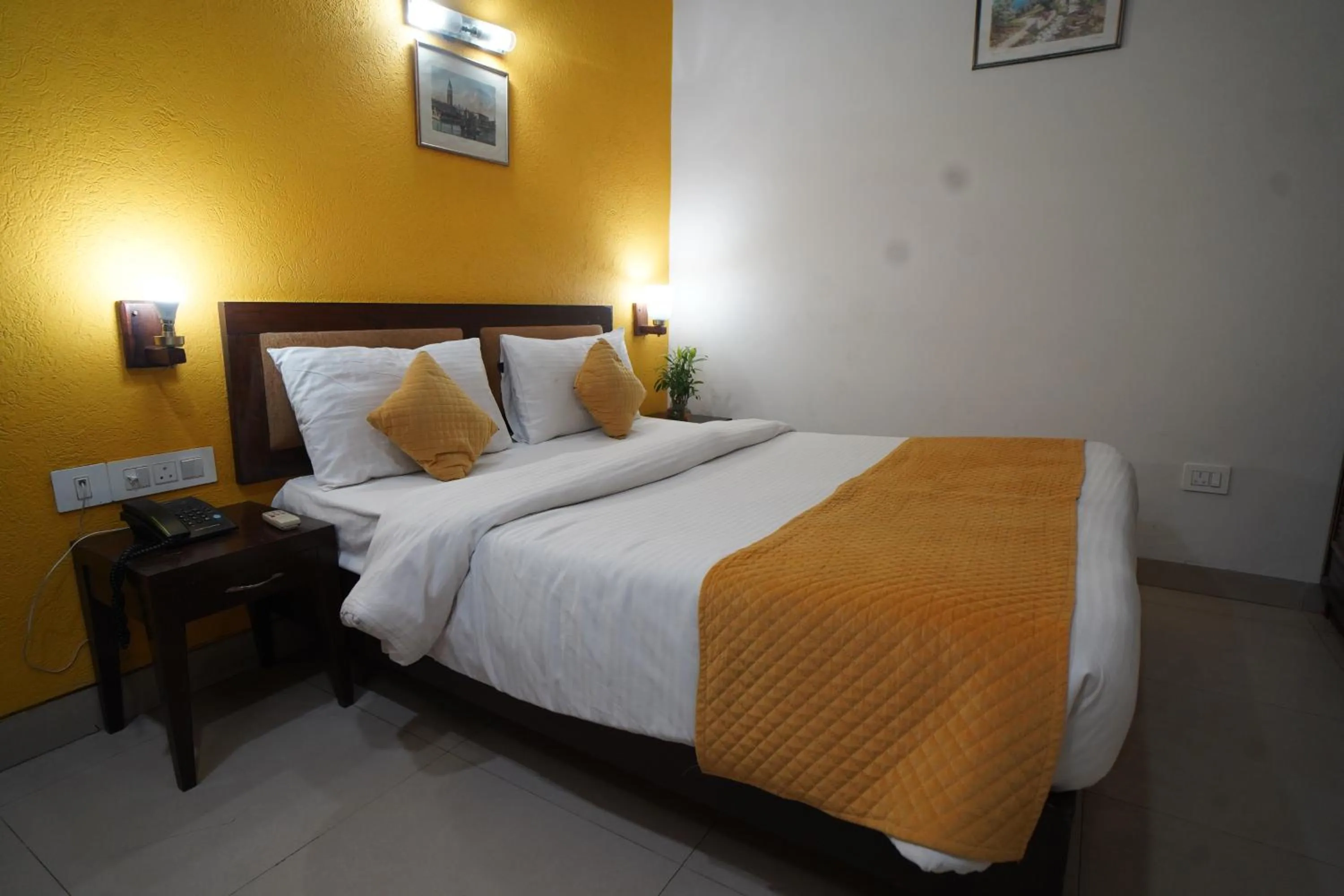 Bedroom, Bed in The Corus Hotel