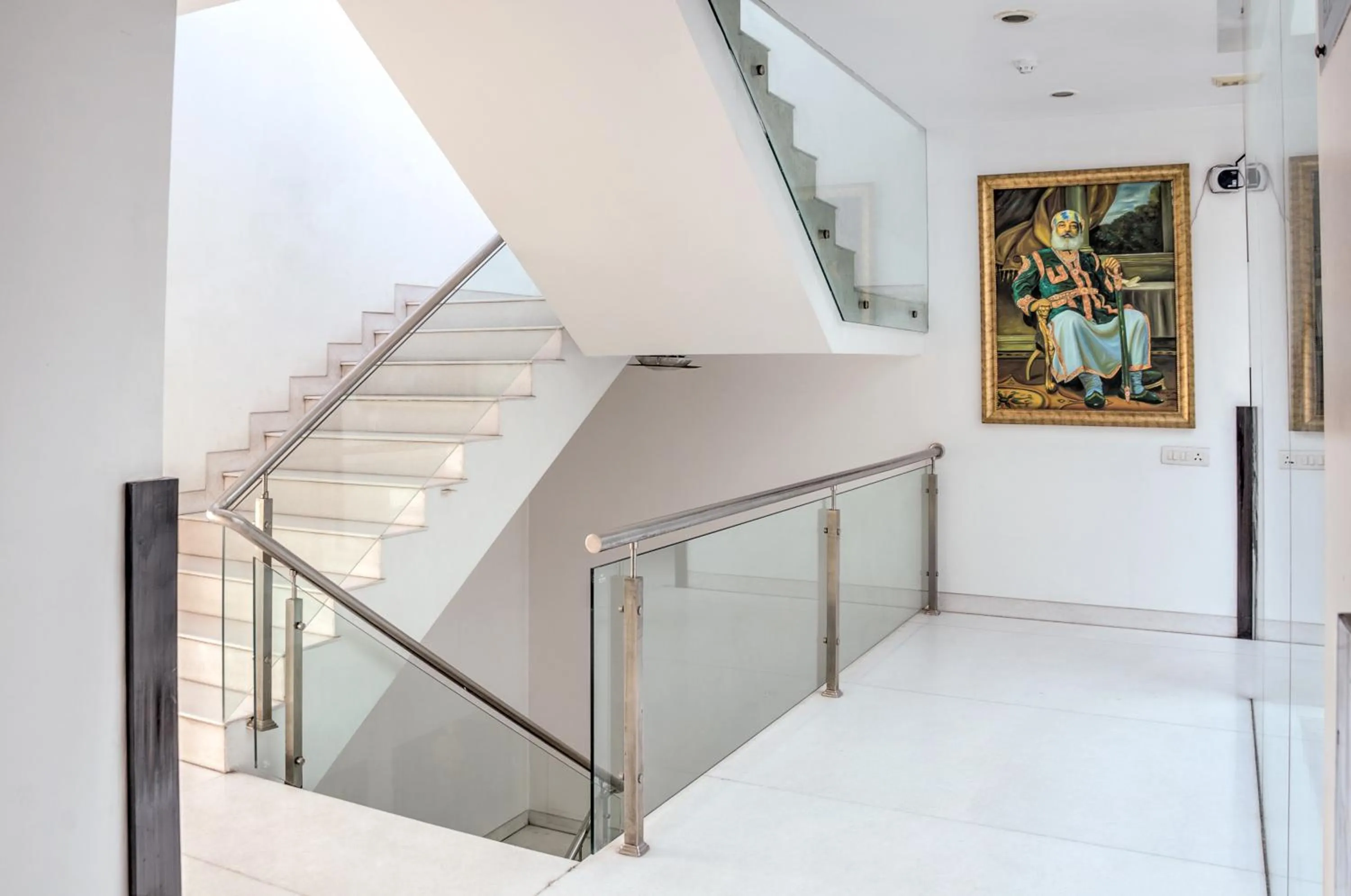 Area and facilities in Amber Inn by Orion Hotels