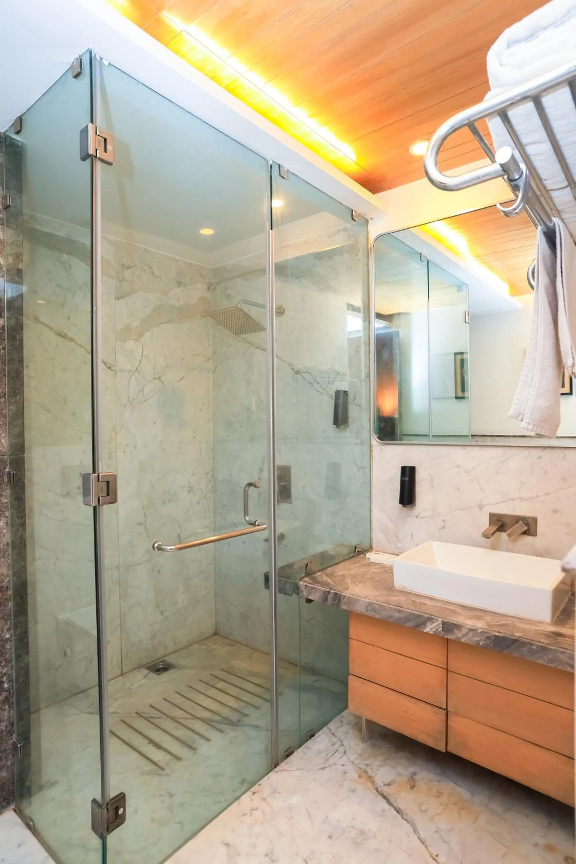 Shower in Amber Inn by Orion Hotels