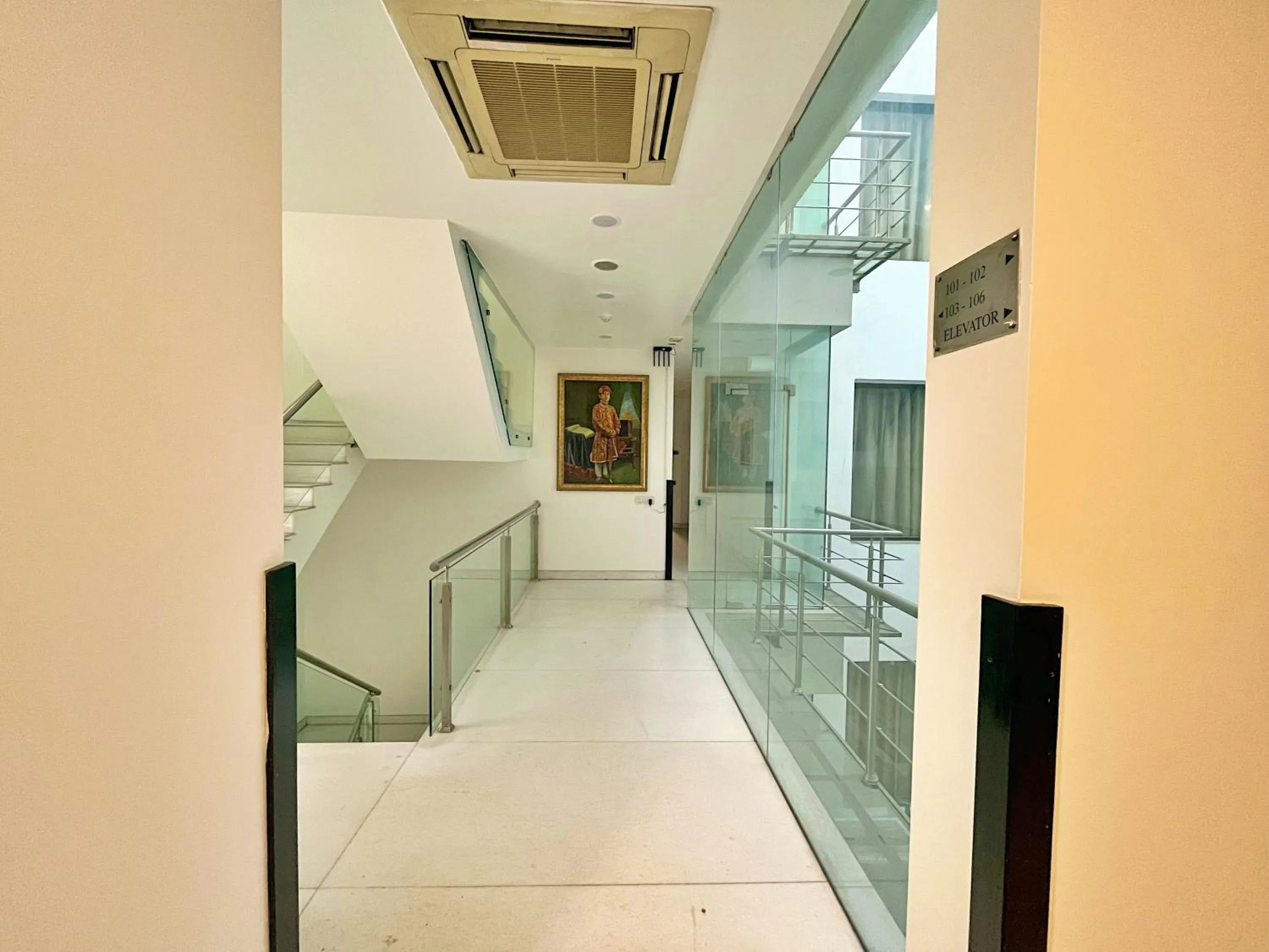 Lobby or reception in Amber Inn by Orion Hotels