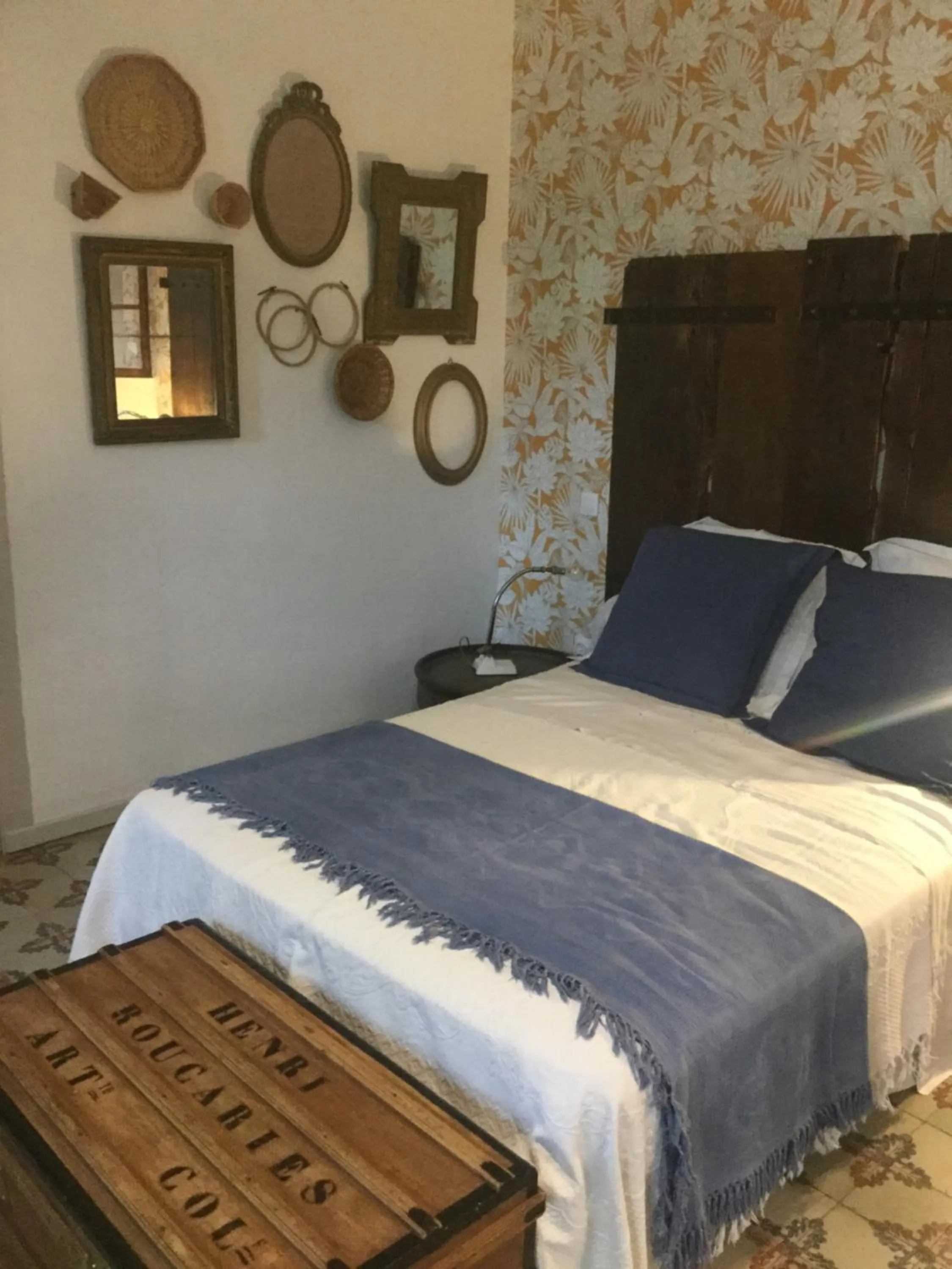 Bed in Chez Les Brocs B&B