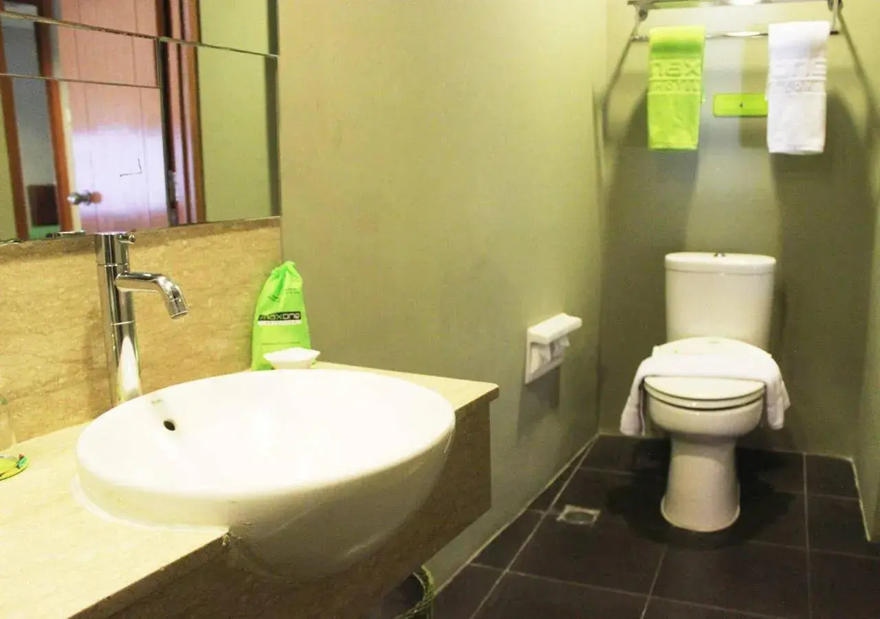 Bathroom in Maxonehotels At Sabang