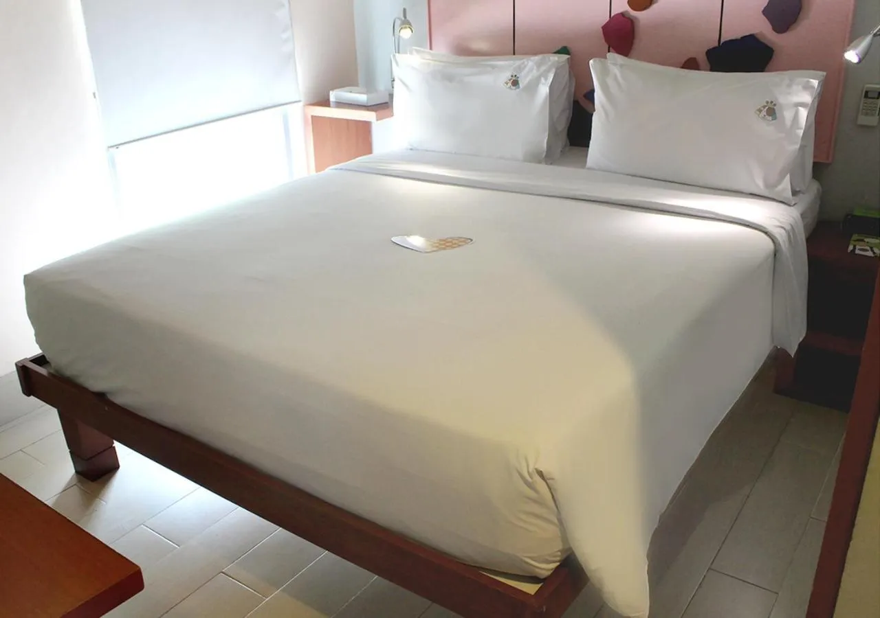 Bed in MaxOneHotels at Sabang
