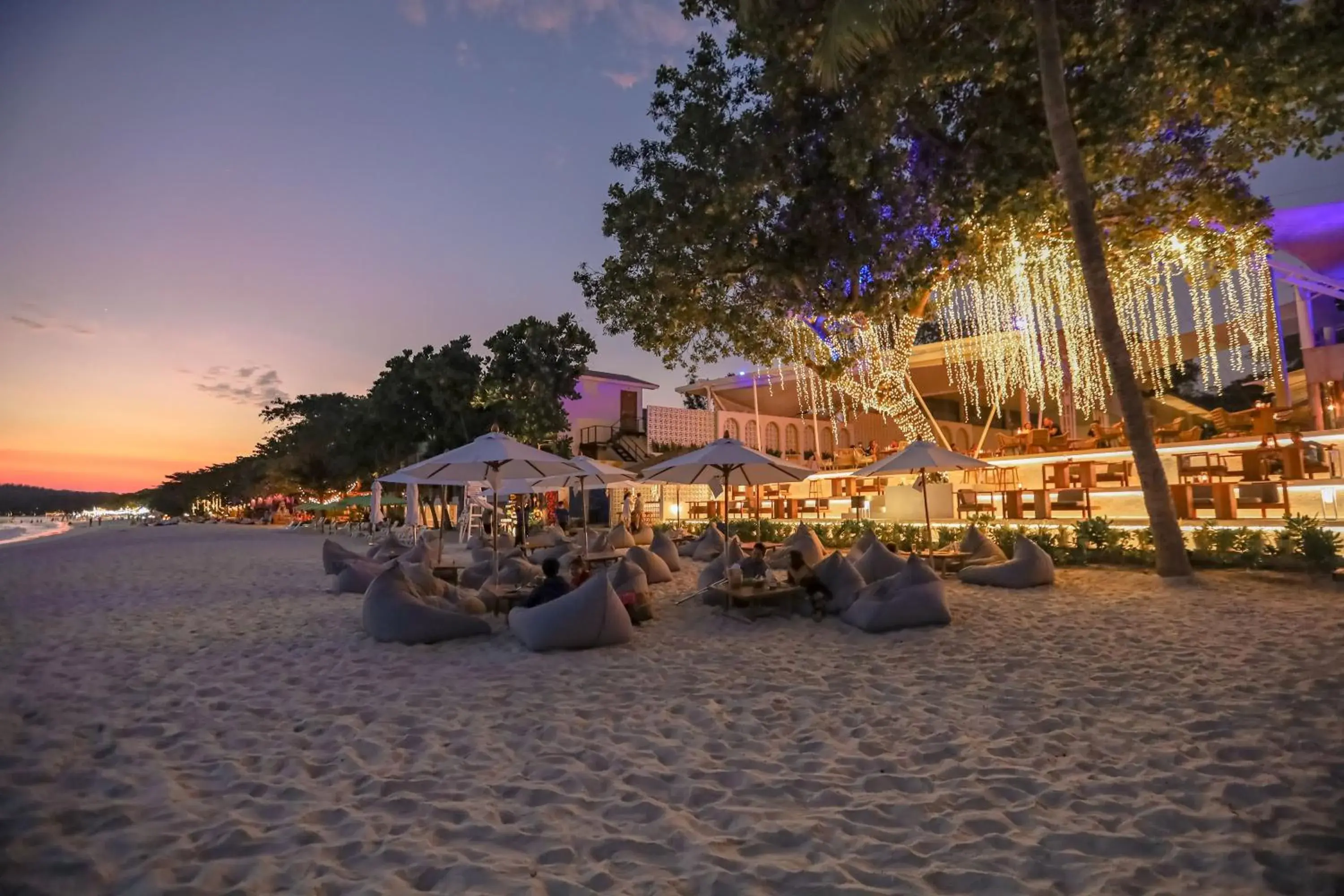 Restaurant/places to eat in Sai Kaew Beach Resort Restaurant/places to eat in Sai Kaew Beach Resort